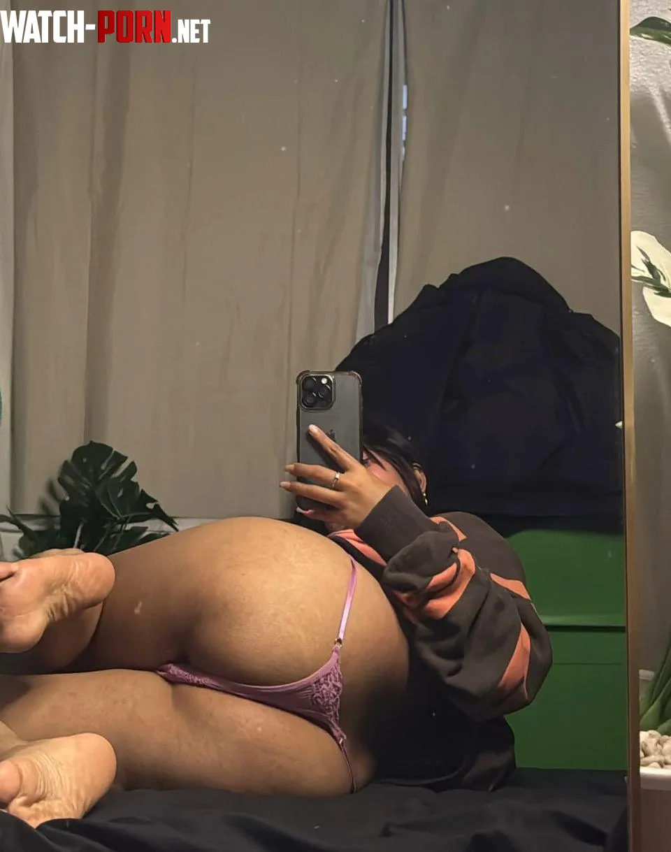 This butt is so hungry come touch and see by Honeysofftx