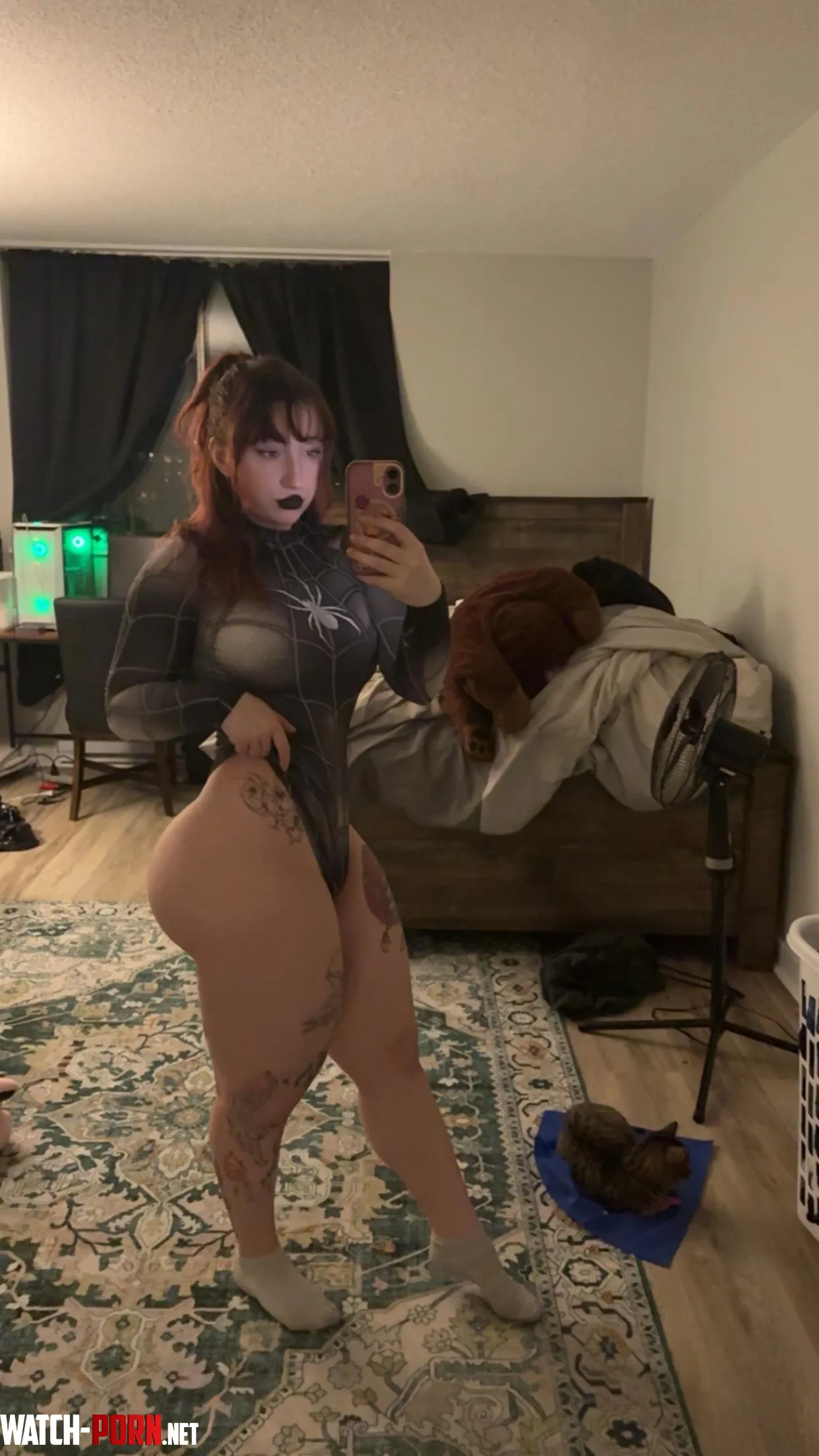 i need to leave lipstick stains on you by garfeildlover69