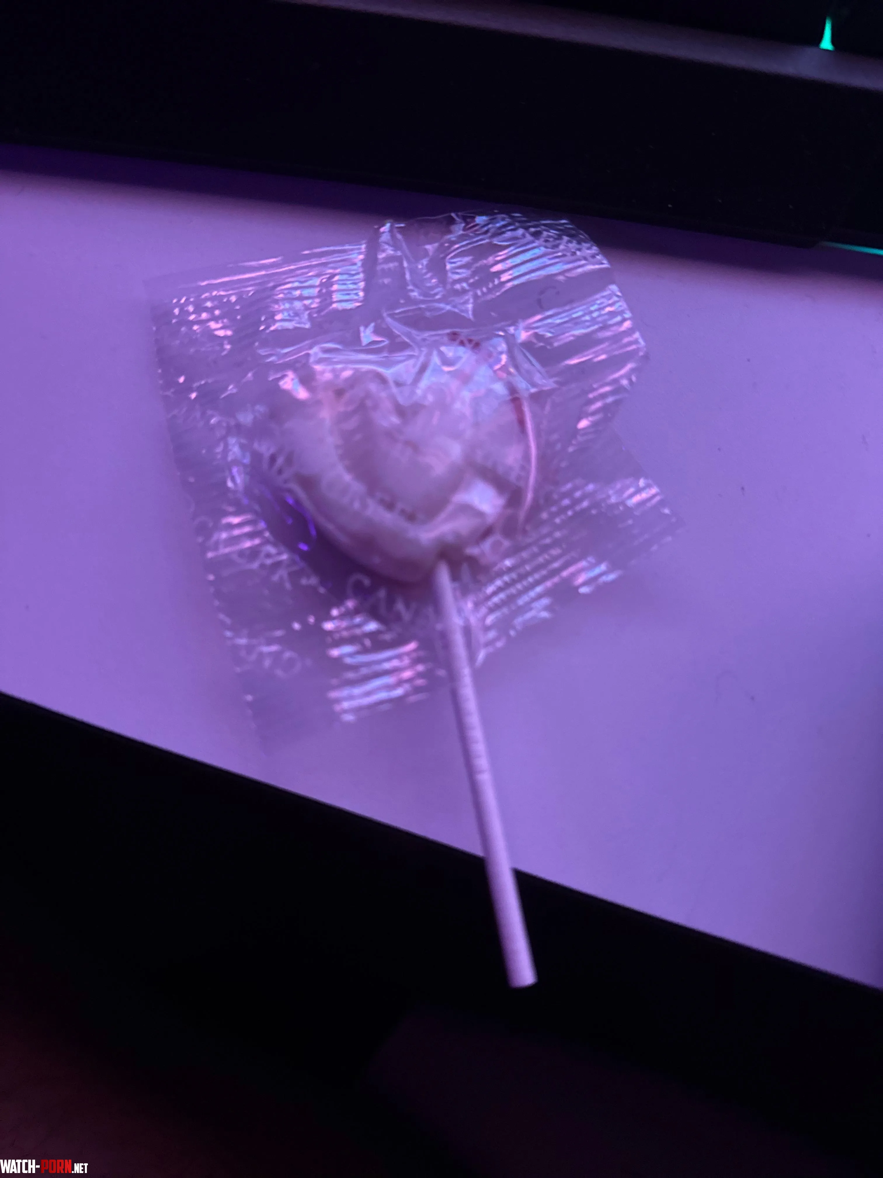 Is this safe to eat it came in my order??? by wickzyVR