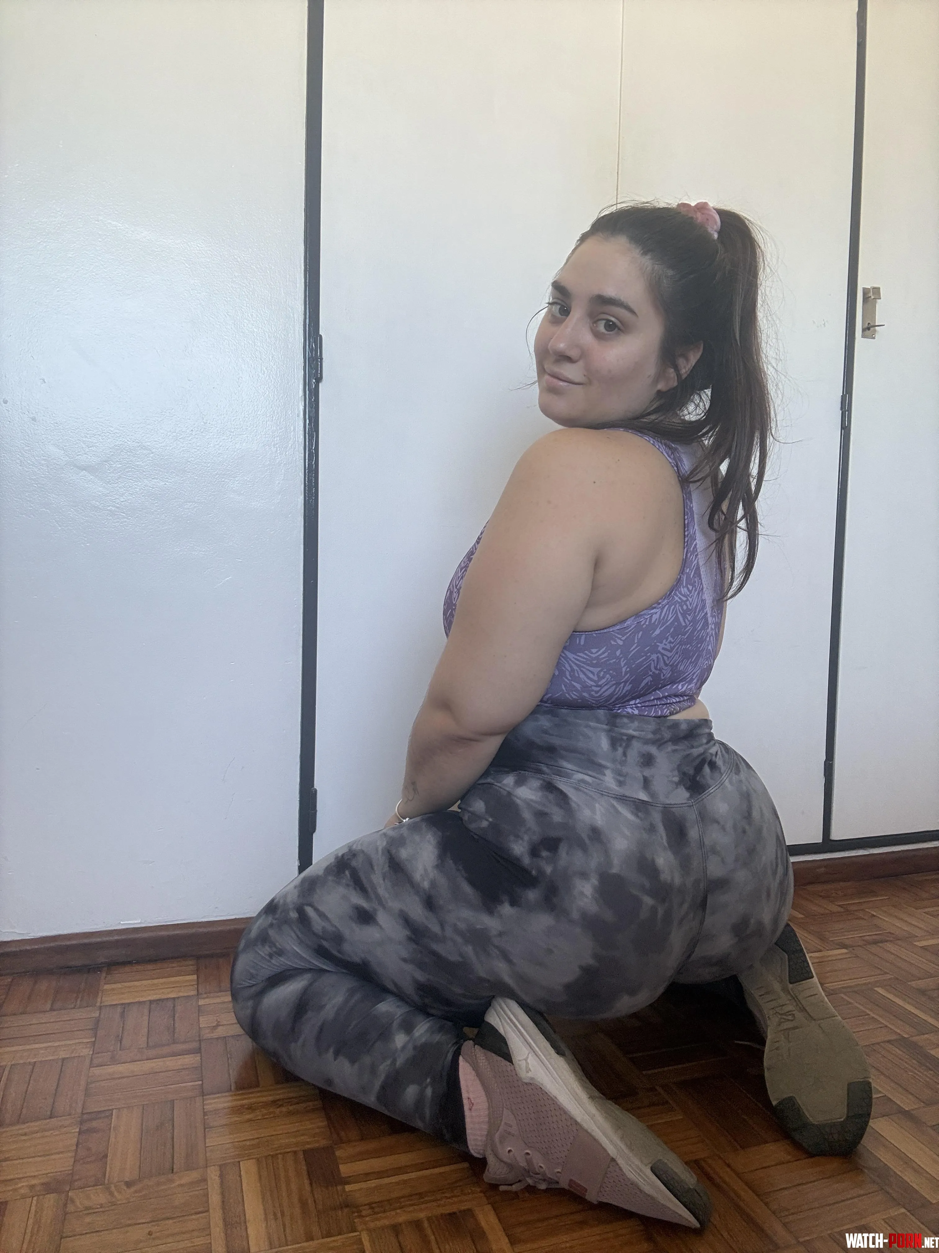 are you into thick yoga girls ;) by heymeggie