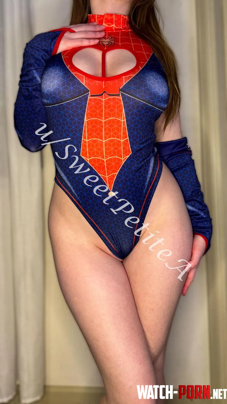 Wasn’t sure if I wanted to share this… by SweetPetiteA