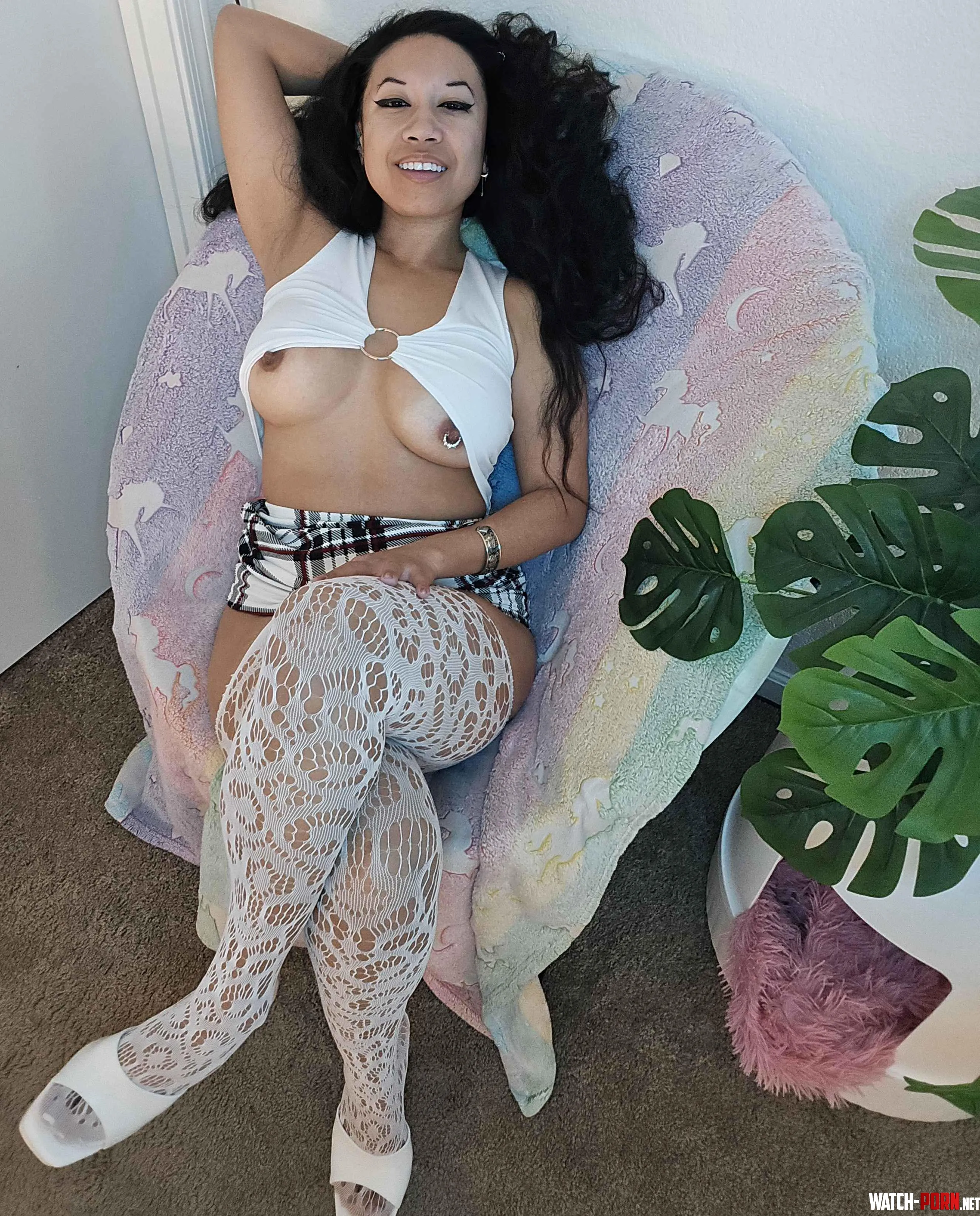 How do the stockings look? by blaznmyazn