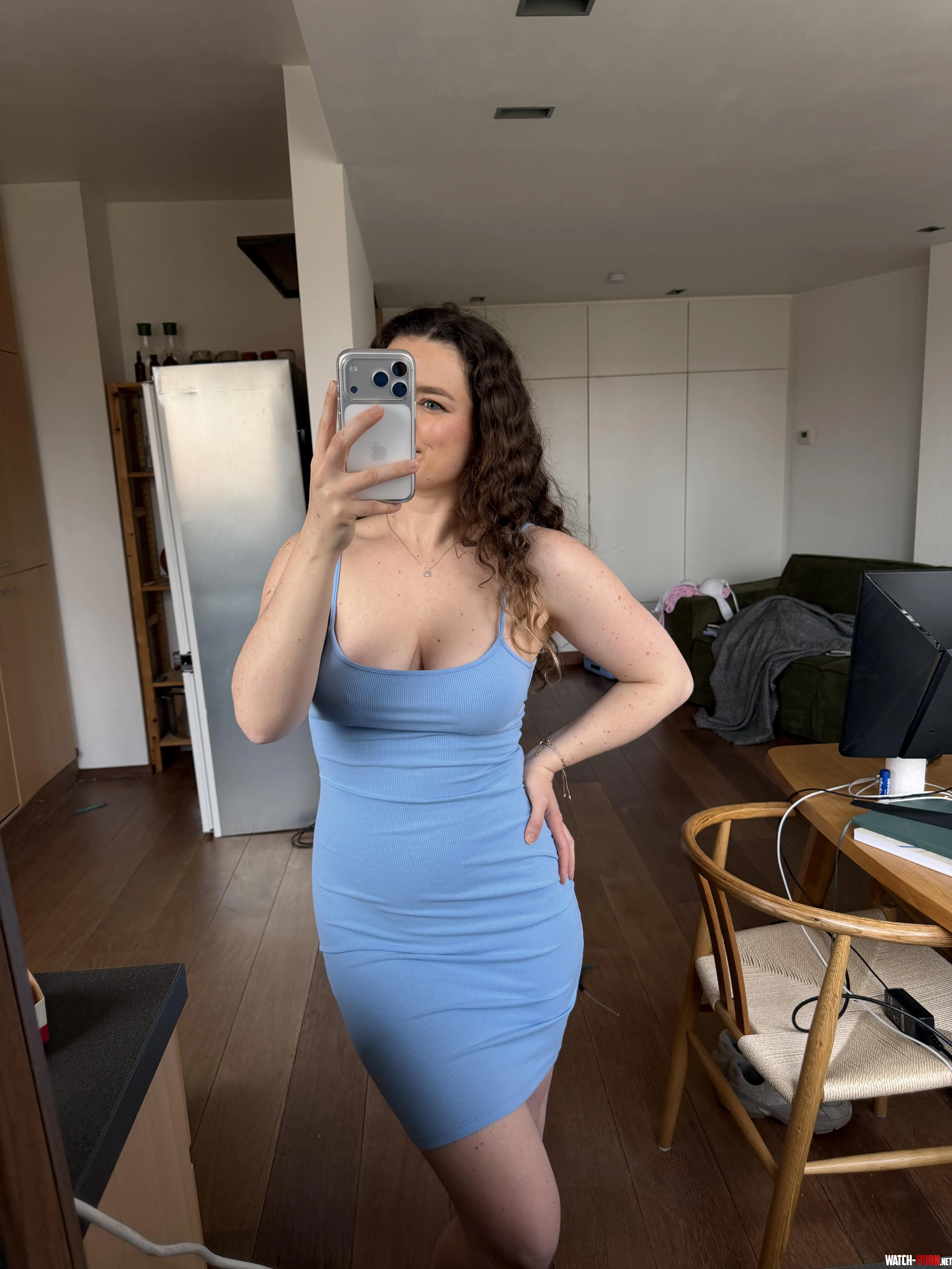 I look good in this dress by MelCorni