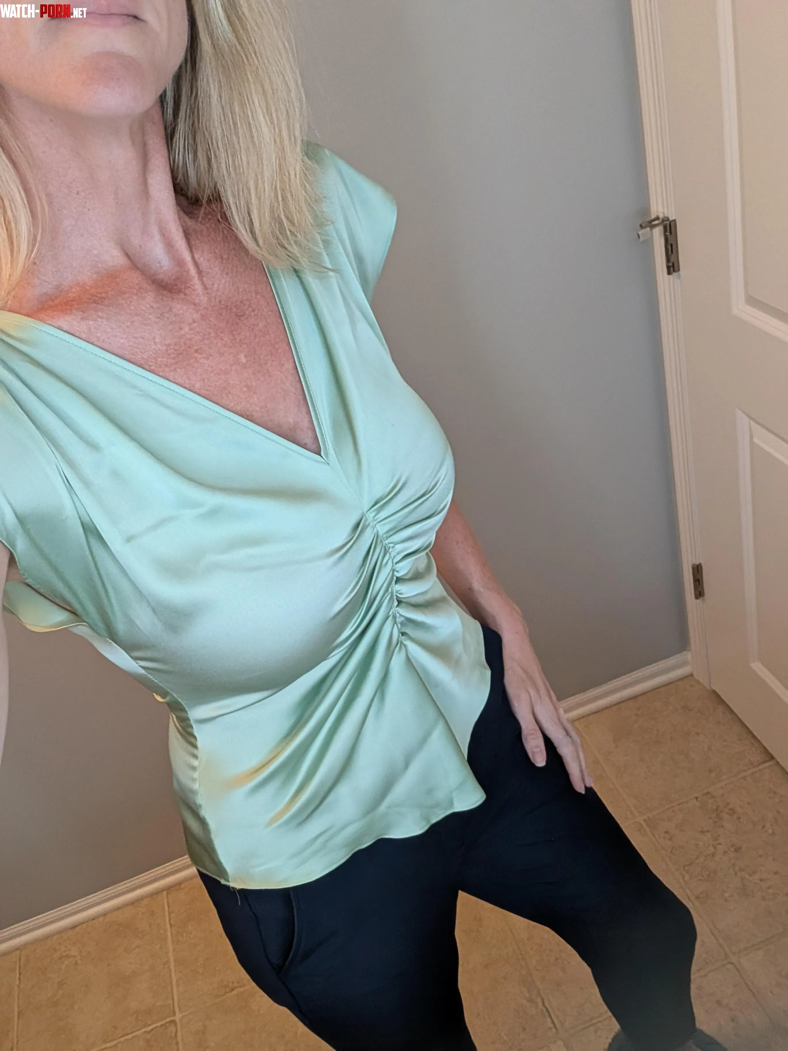 Let's have a little fun at the office @fantasysexlifene by FantasySexLife3