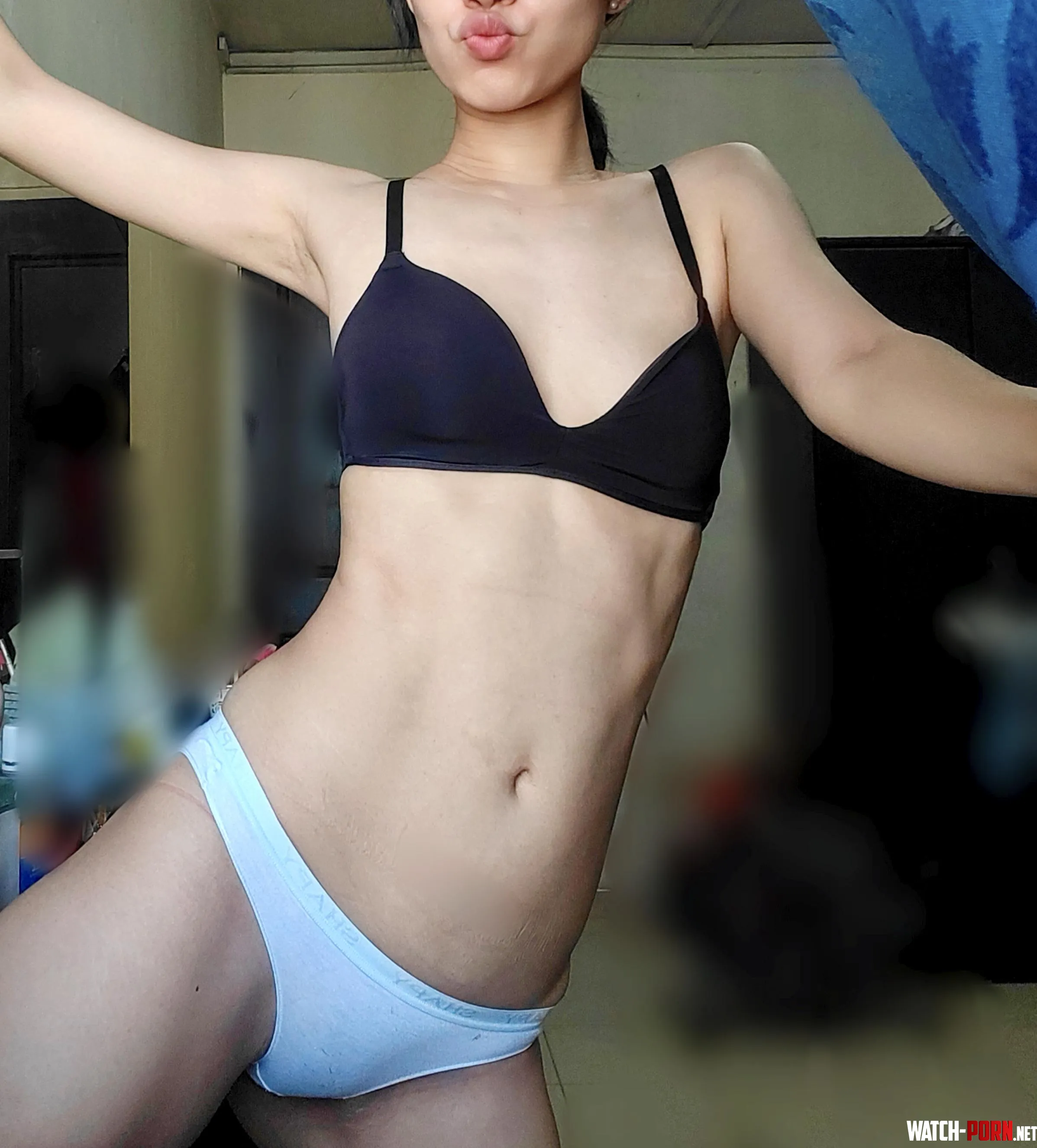 How about a big kiss to motivate u today... by babybeck29