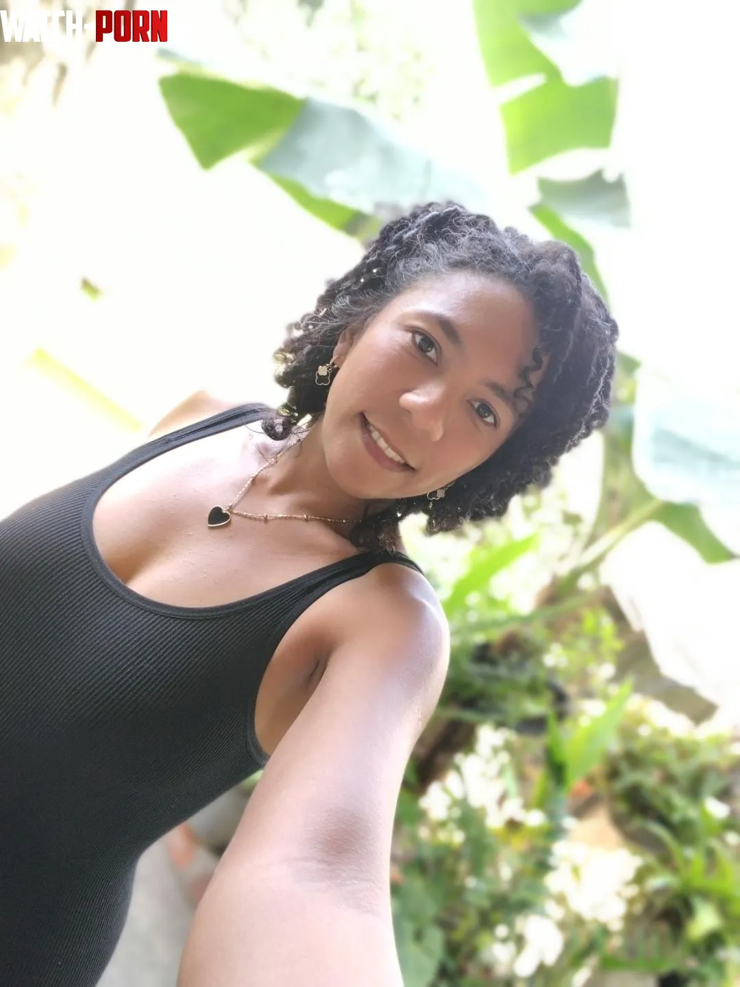 a selfie before leaving by adricurly