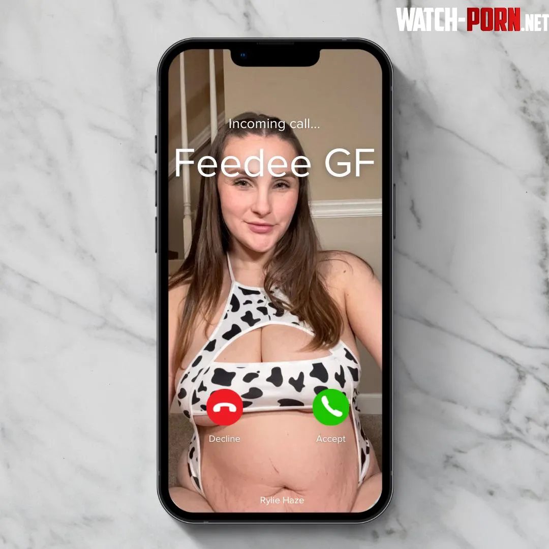 Would you answer? 🤭 by RylieHaze