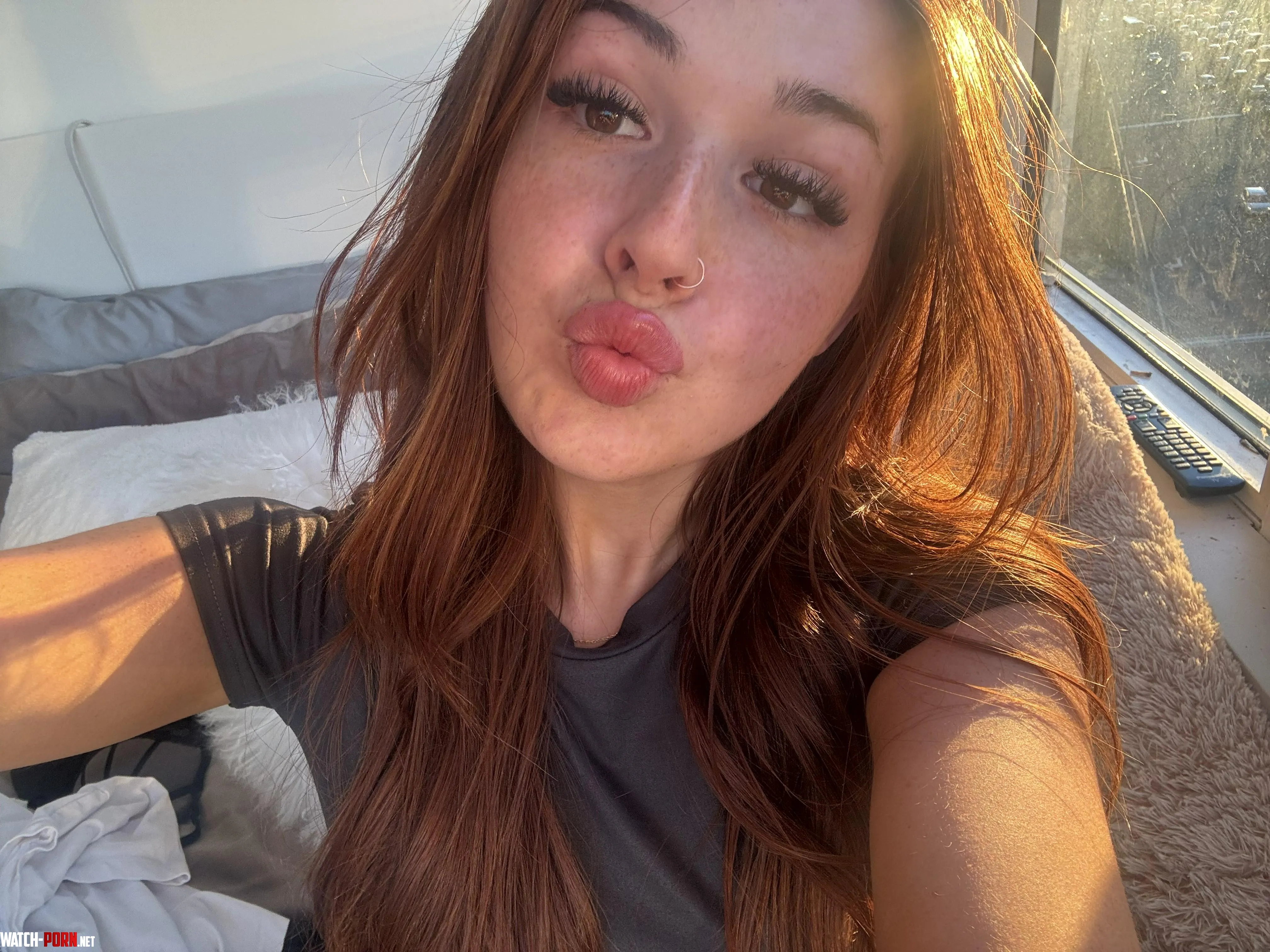 Sending your cock a fat kiss! by lilfoxybaby