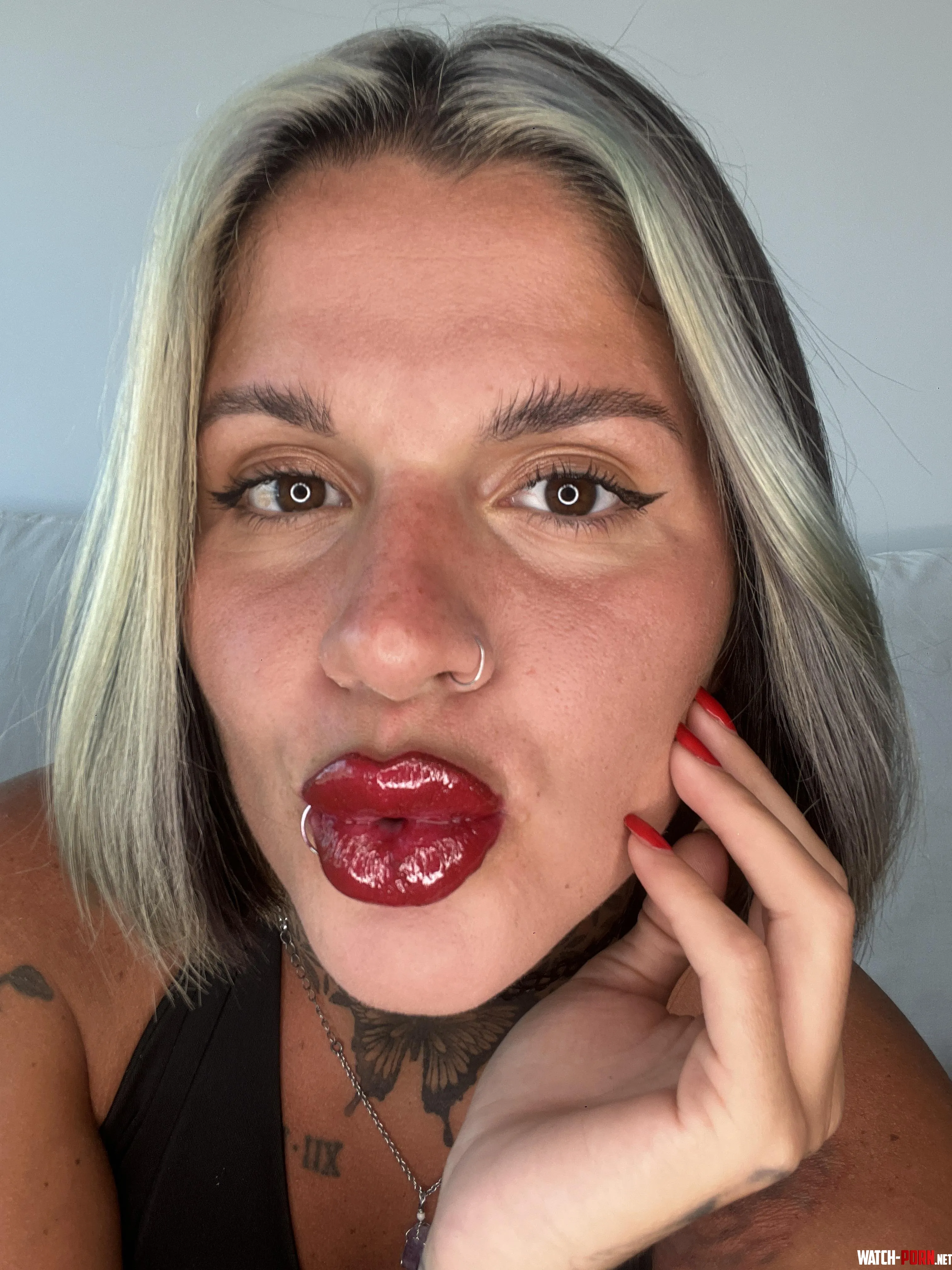 Imagina mis besos por todo tu cuerpo by girlytattoo