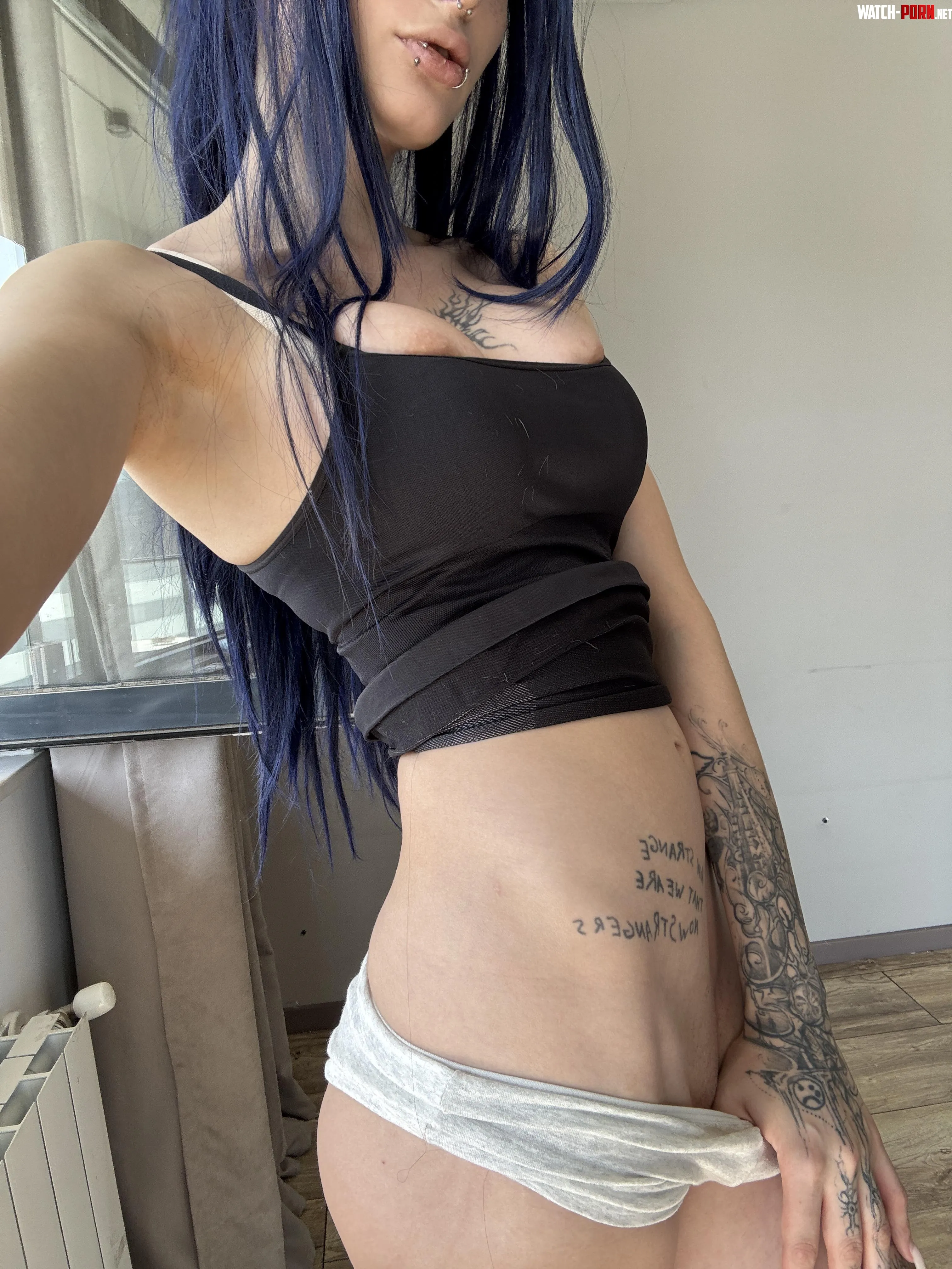 I think blue is my colour by fallenemoangel3