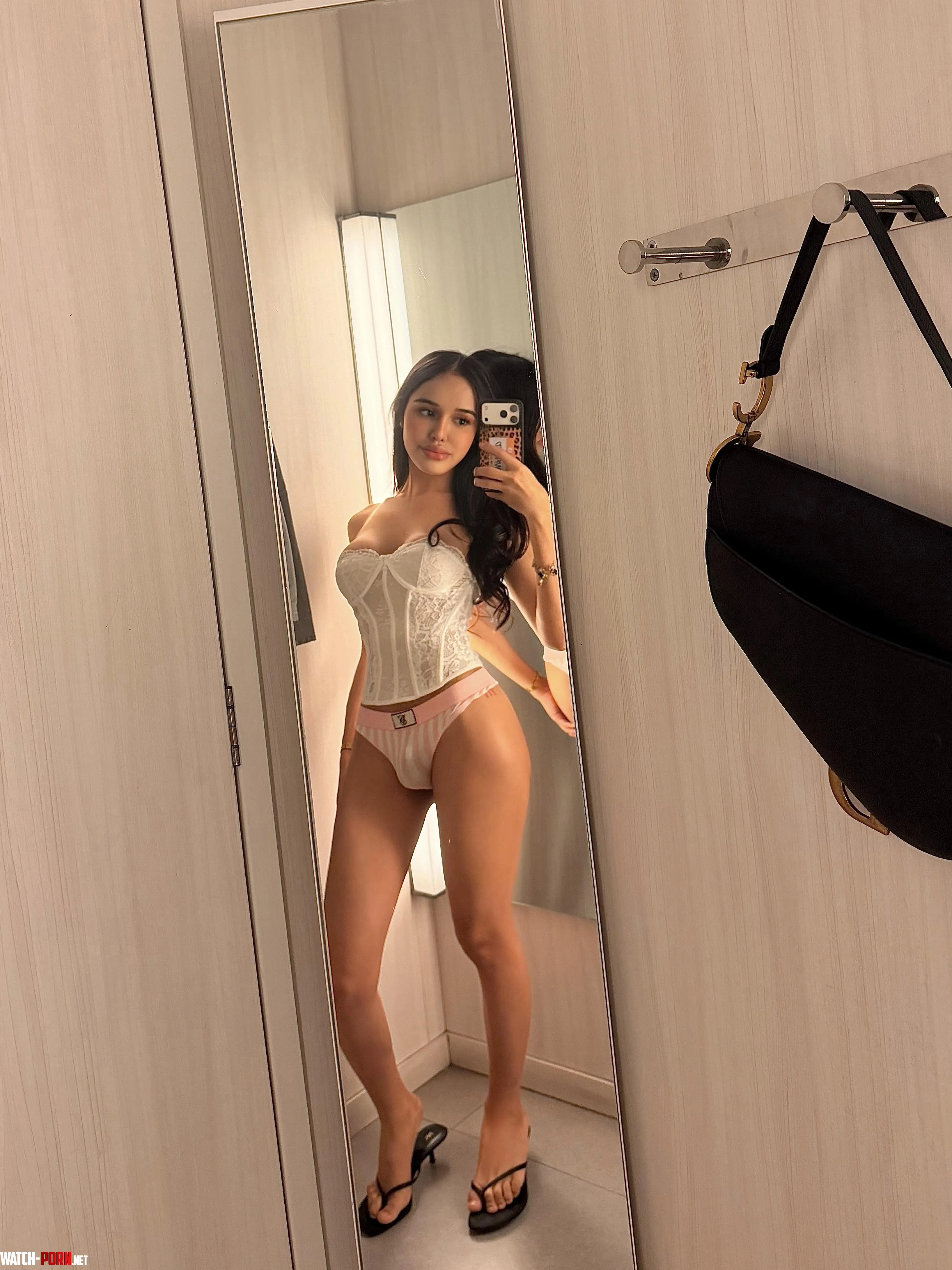 what do u think are the best sex positions to try inside the fitting room? 💋 by Proper_Grapefruit815