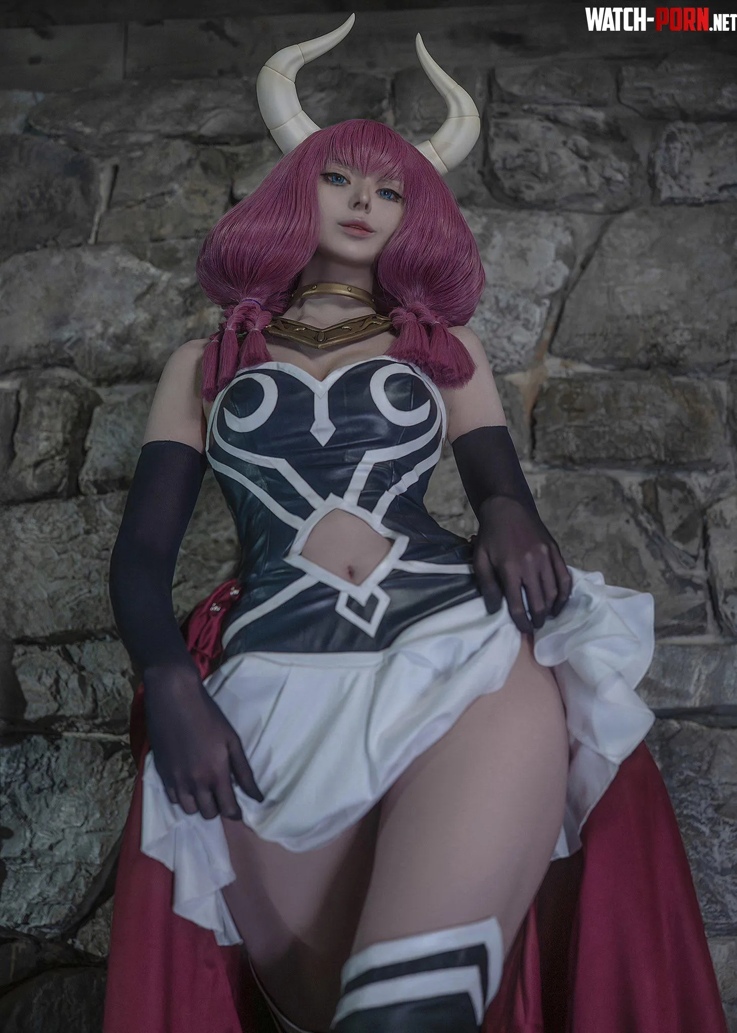 My cosplay of Aura from Sousou no frieren by _vinnegal