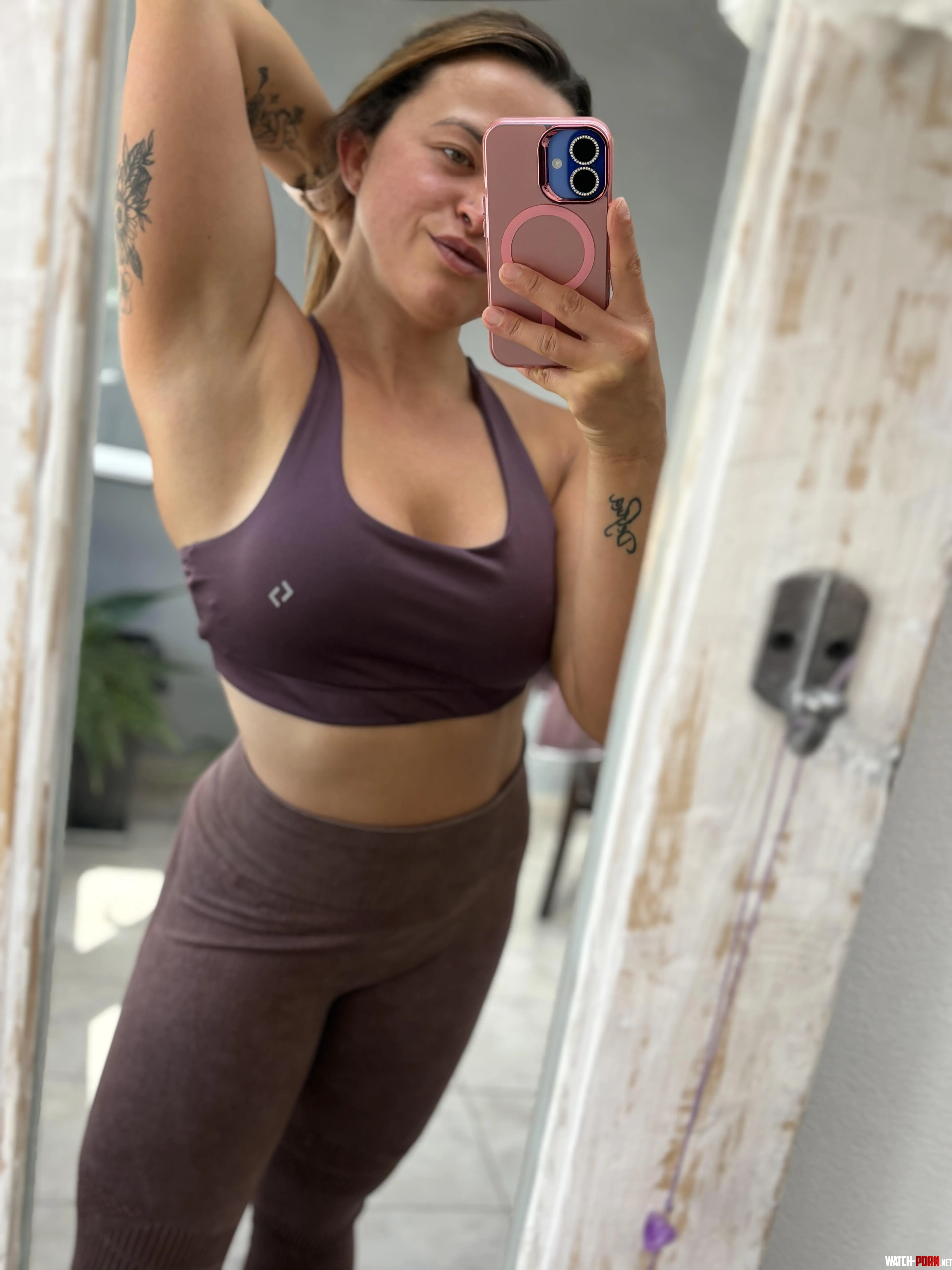 Are women beautiful when they're hairless? by Queen__26