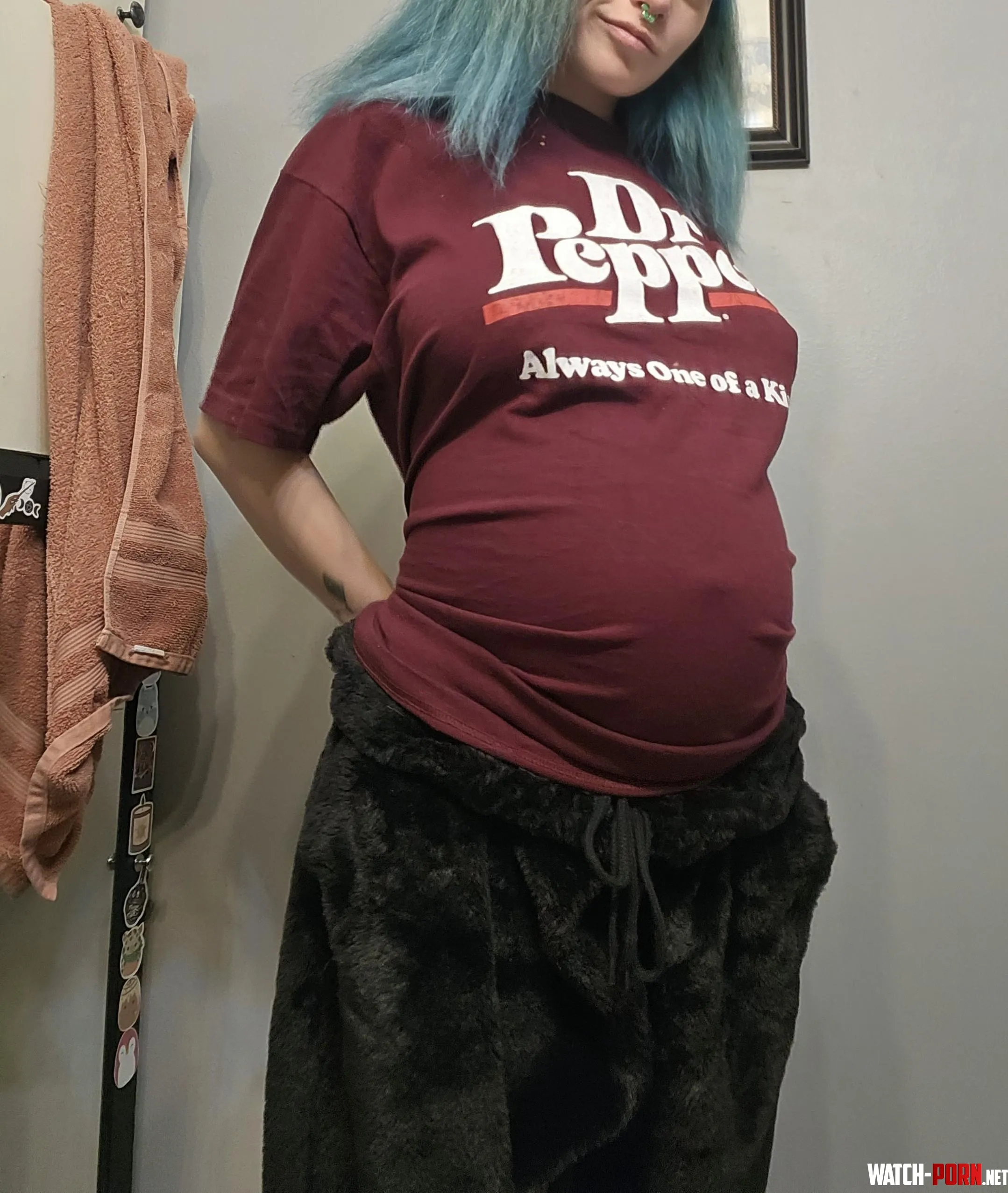 Wanna help a pregnant mama out? 👉👈 by Available_Fudge_693