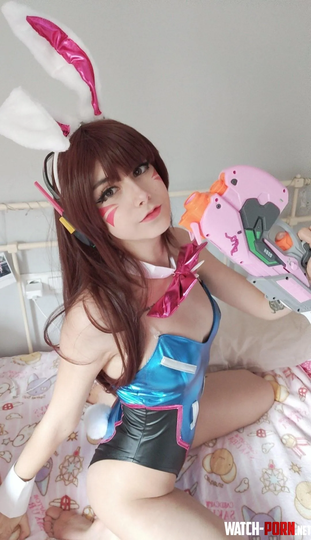 Bunny D.VA wants to eat your carrot by monokiichangf