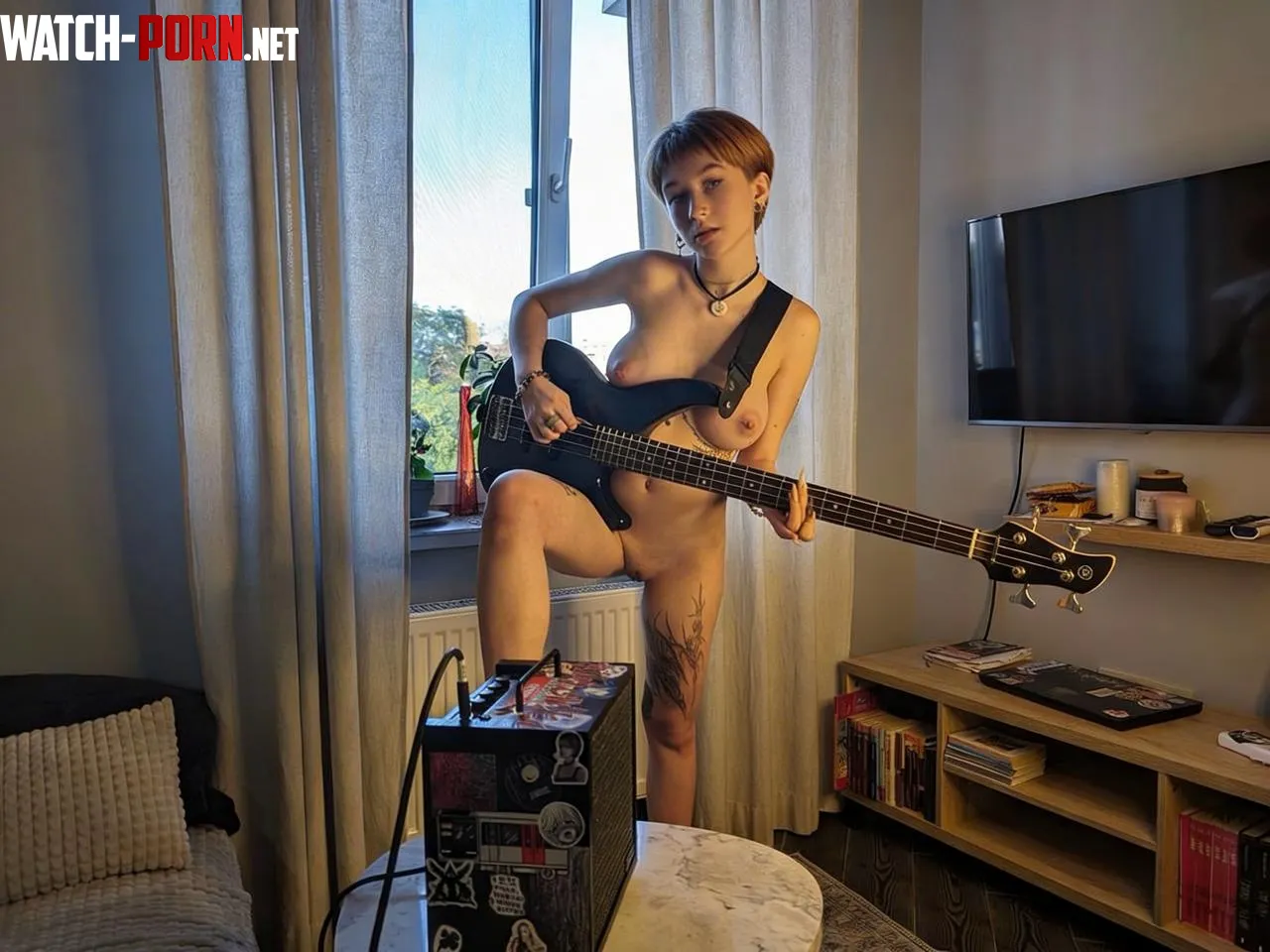 Can u rate me from 1-10? by Gooloader