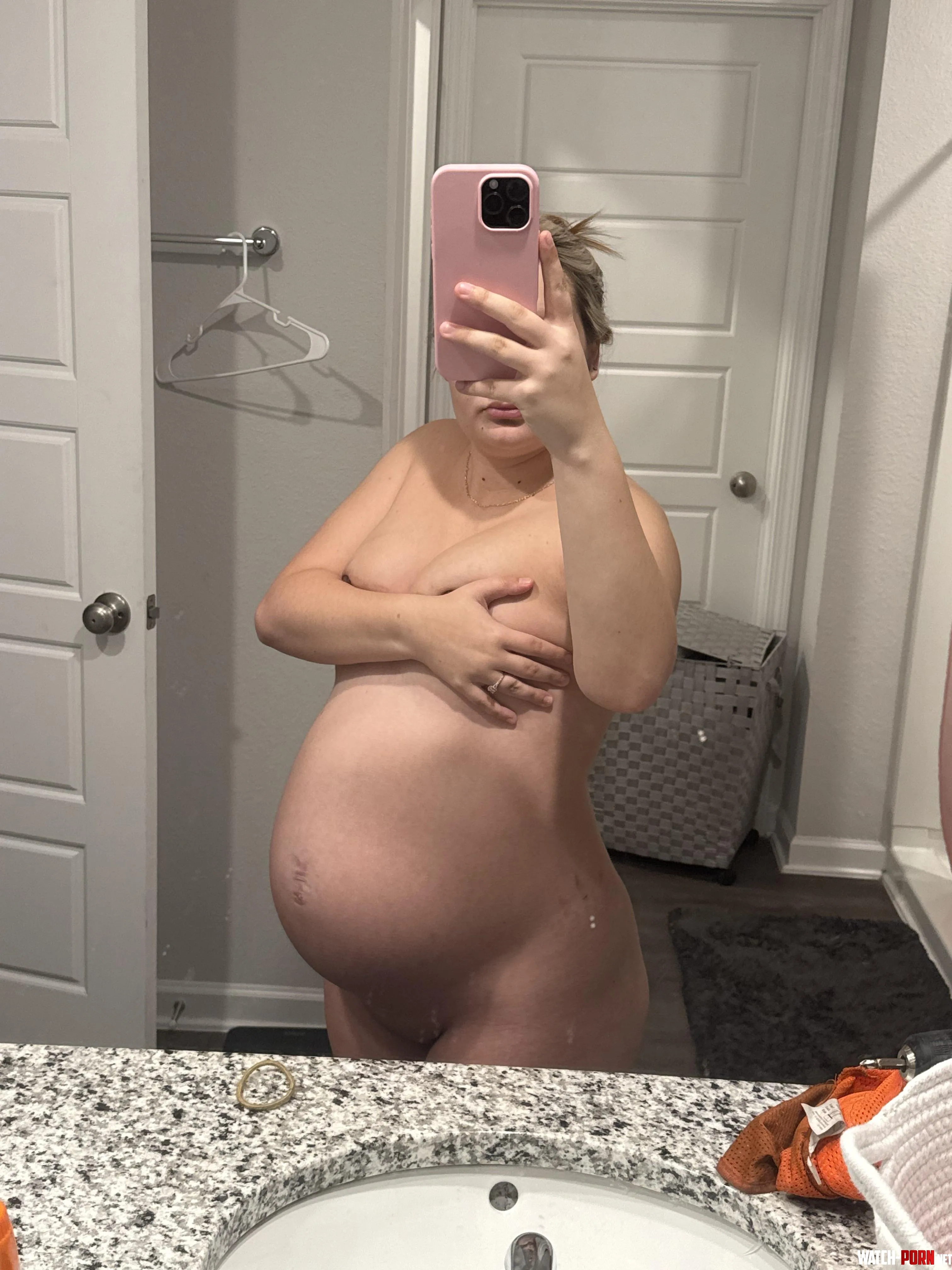 Yk you wanna see more😏😩💦 by LocationRegular9164