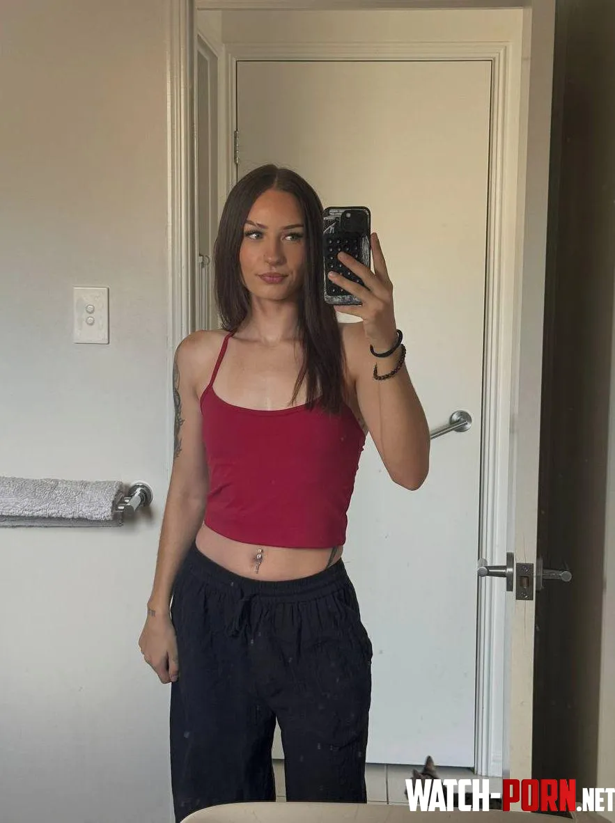 crop top, confidence up by Polkakitten