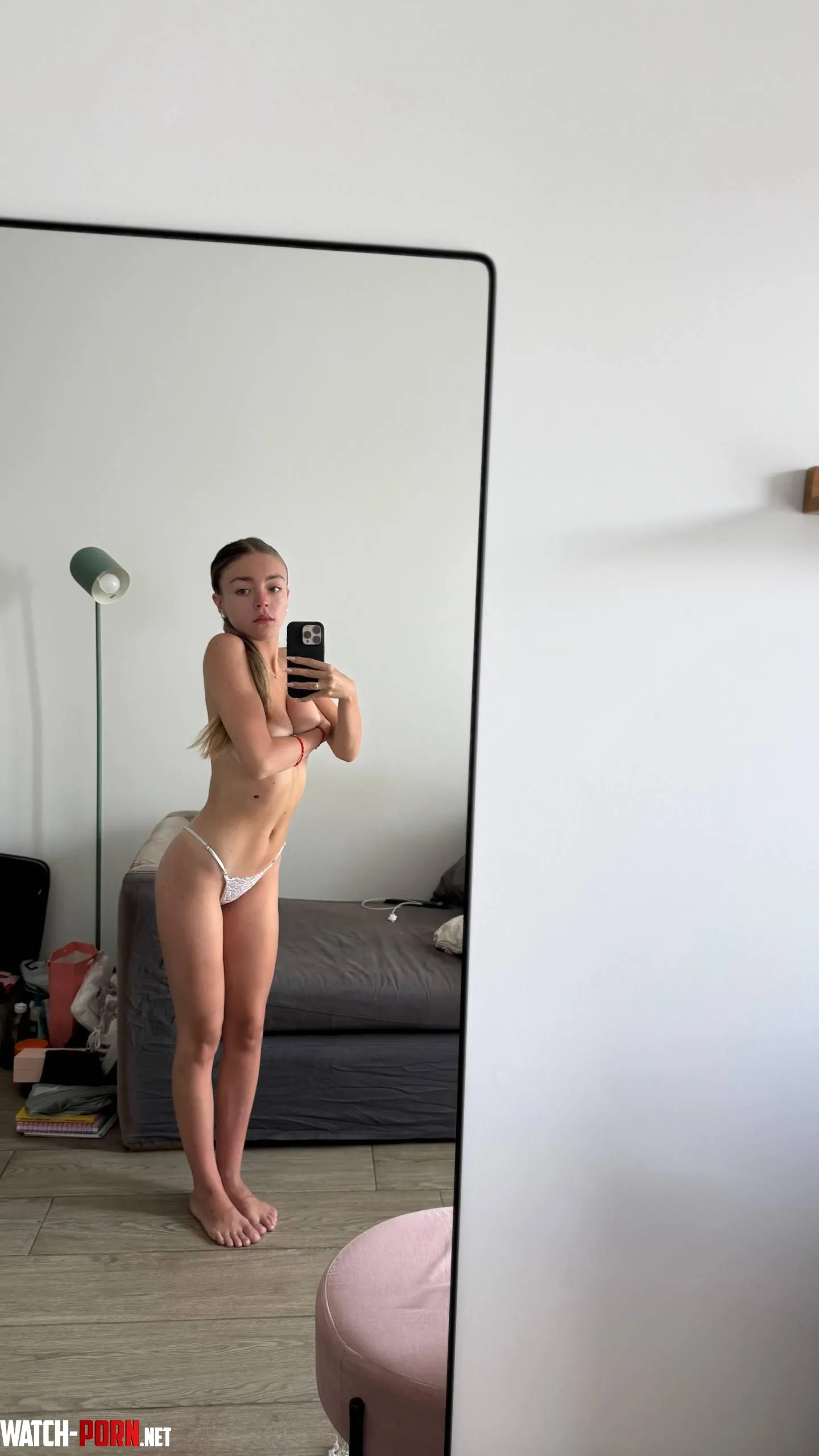 F18 am I hot enough by GlossWhisper