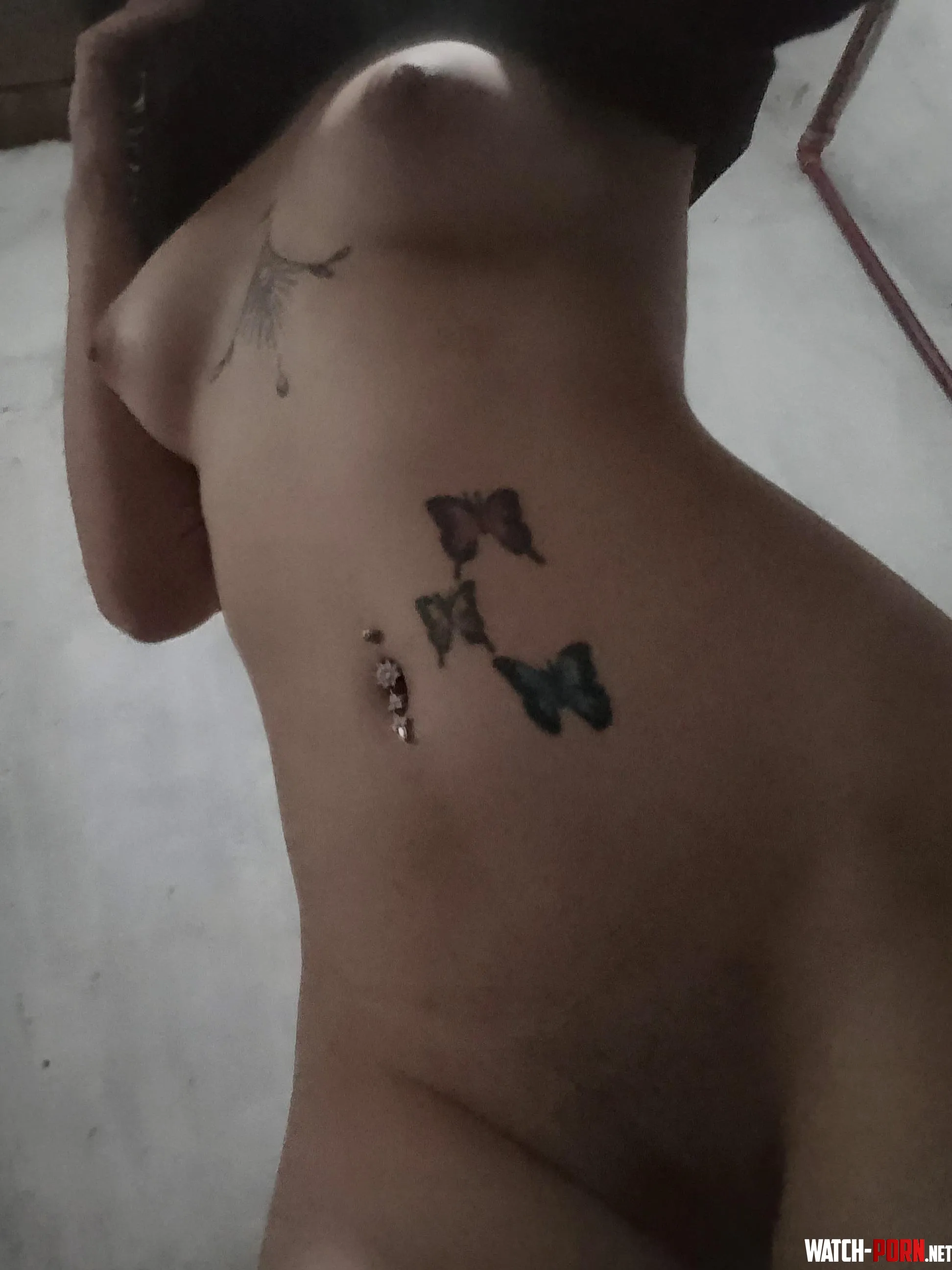 Would you date a girl like me? by juicygothgirl