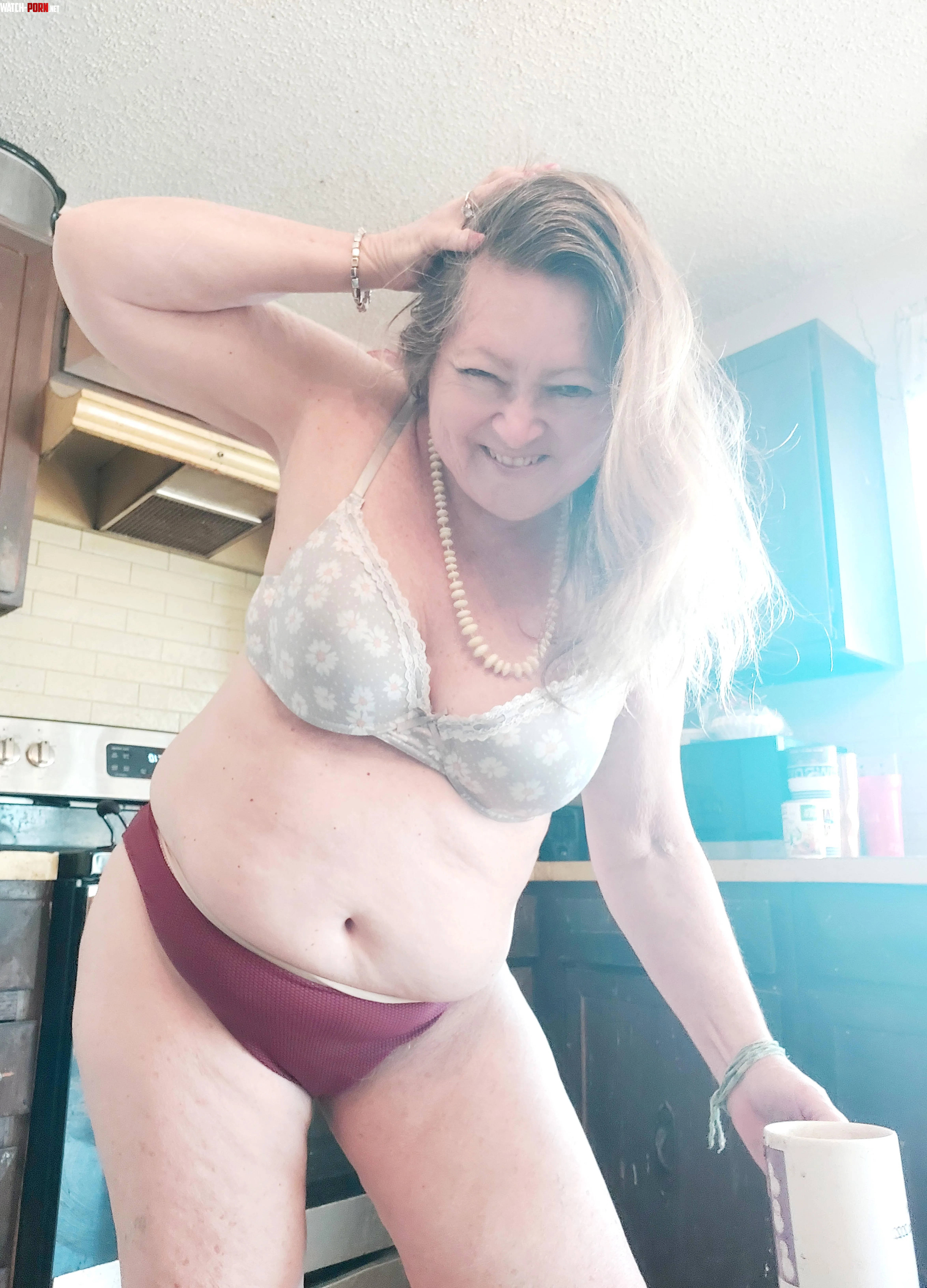 I am a milf over 46 so pound me hard by blondiedi1223