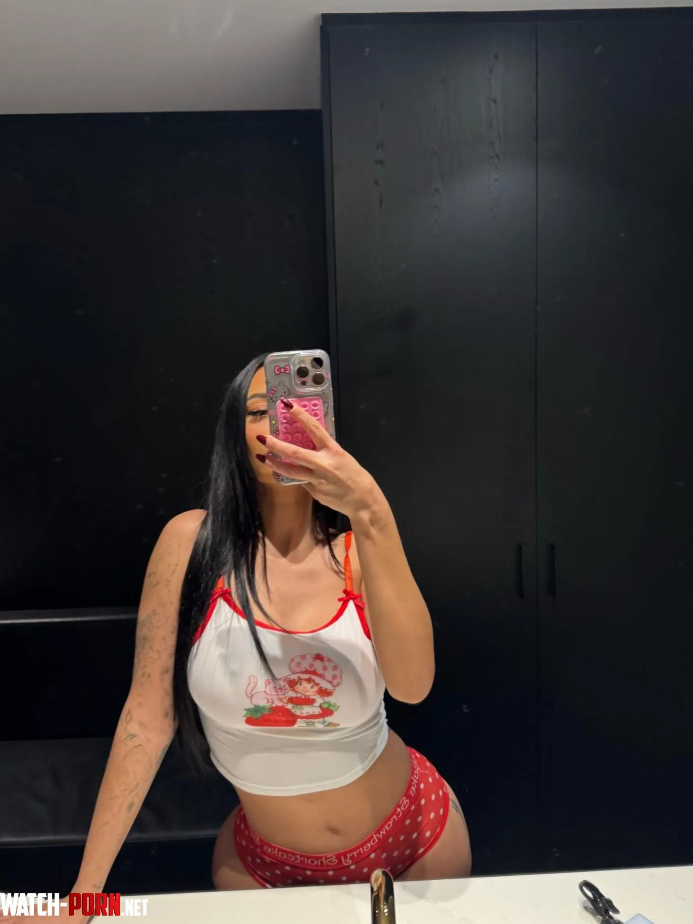 I love my croptop here, I feel so cute by SloppySnack39