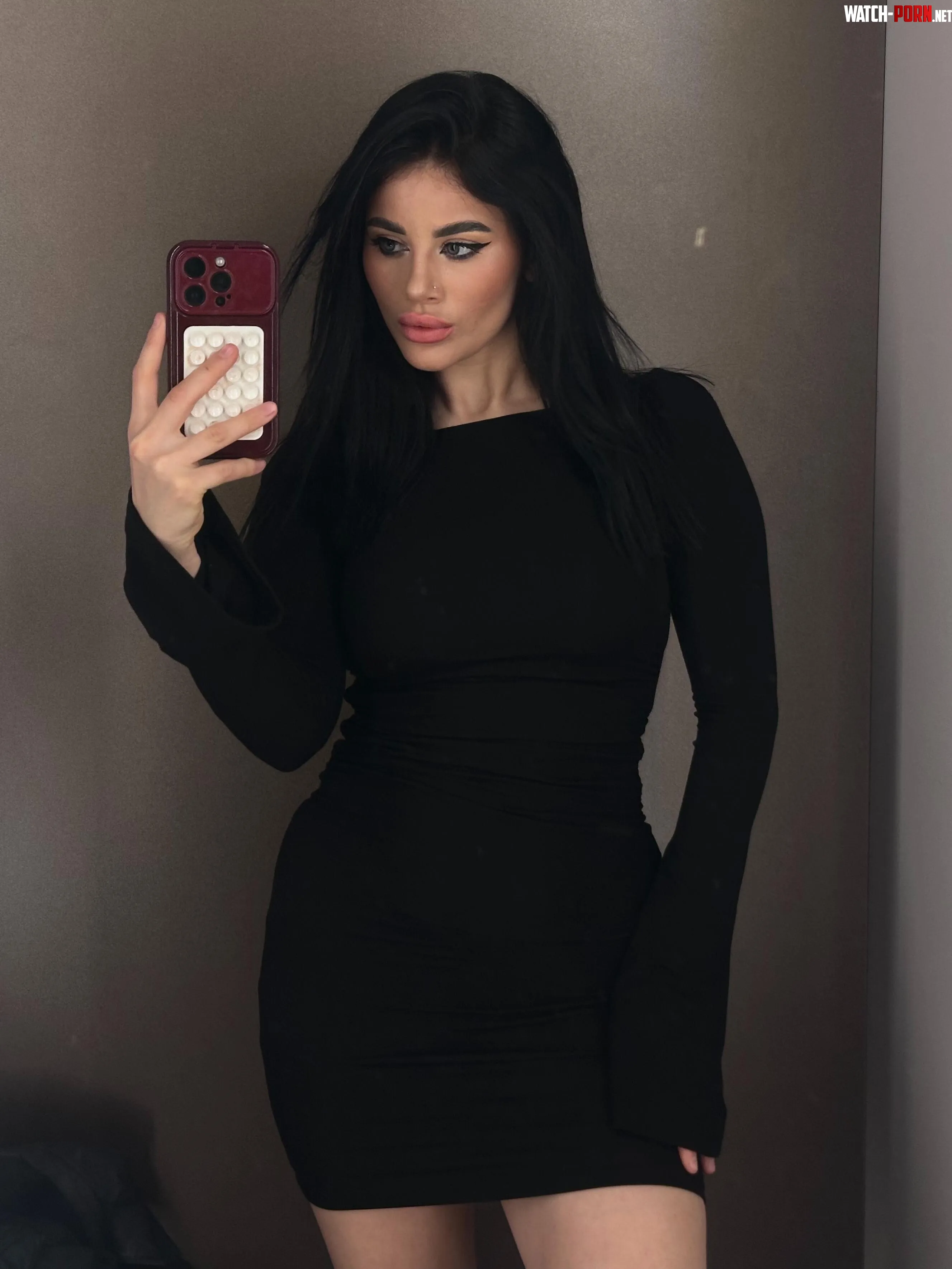 Dress so tight you can see everything ;) by Werosyantrar