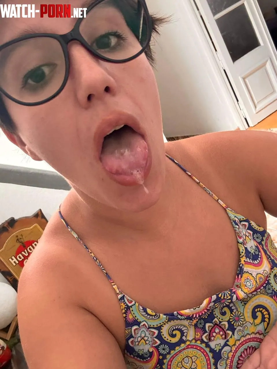 Such a simple thing… and yet it makes weak boys completely melt. Imagine being close enough to deserve it. by Inesitaax