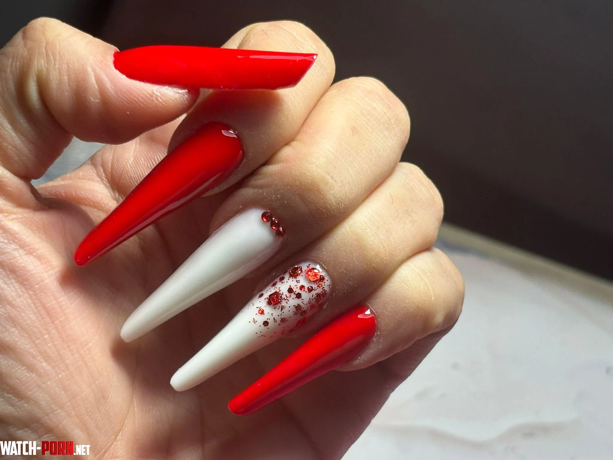 Long enough to leave a mark… or just enough to keep you thinking? by velvetcaptivate