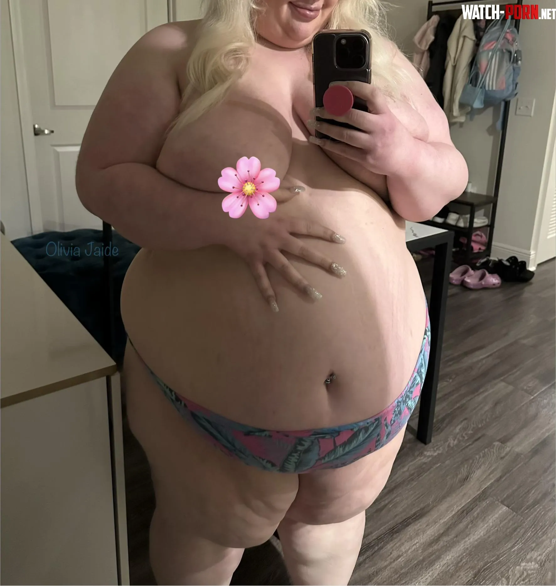 Stuffing all day by TheOliviaJaide