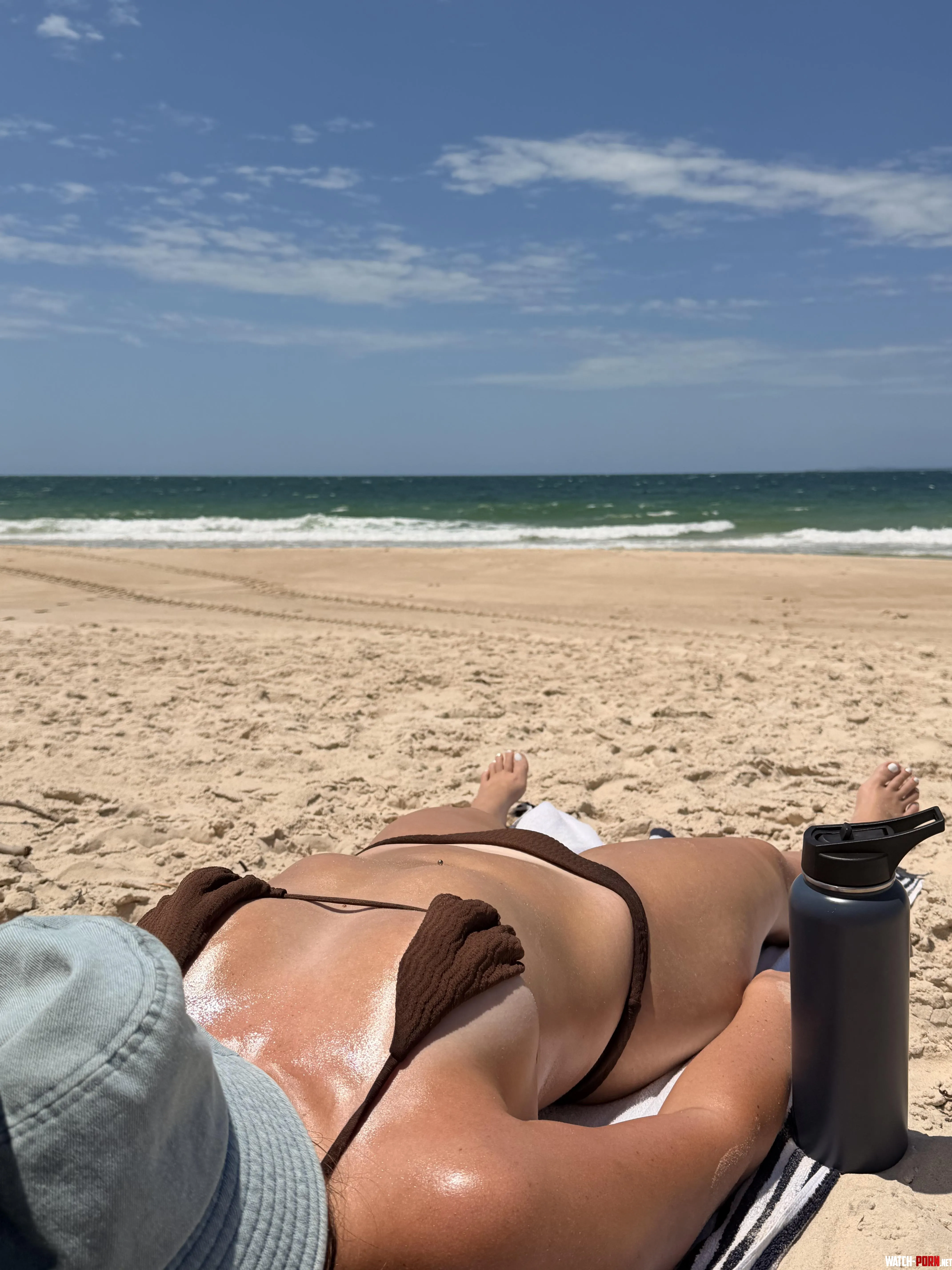 Who doesn’t love a bit of vitamin D 😏🤤 by XO_Louisee