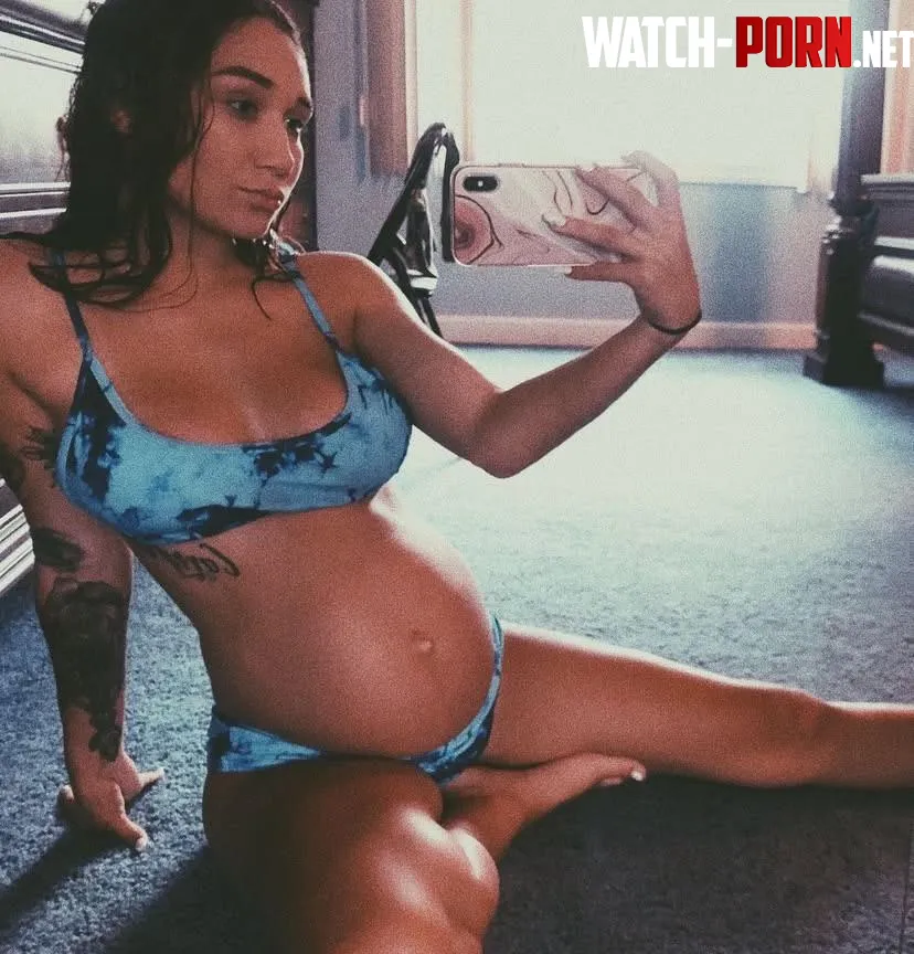 any takers to fuck on the floor in front of the mirror by lynxjbabe