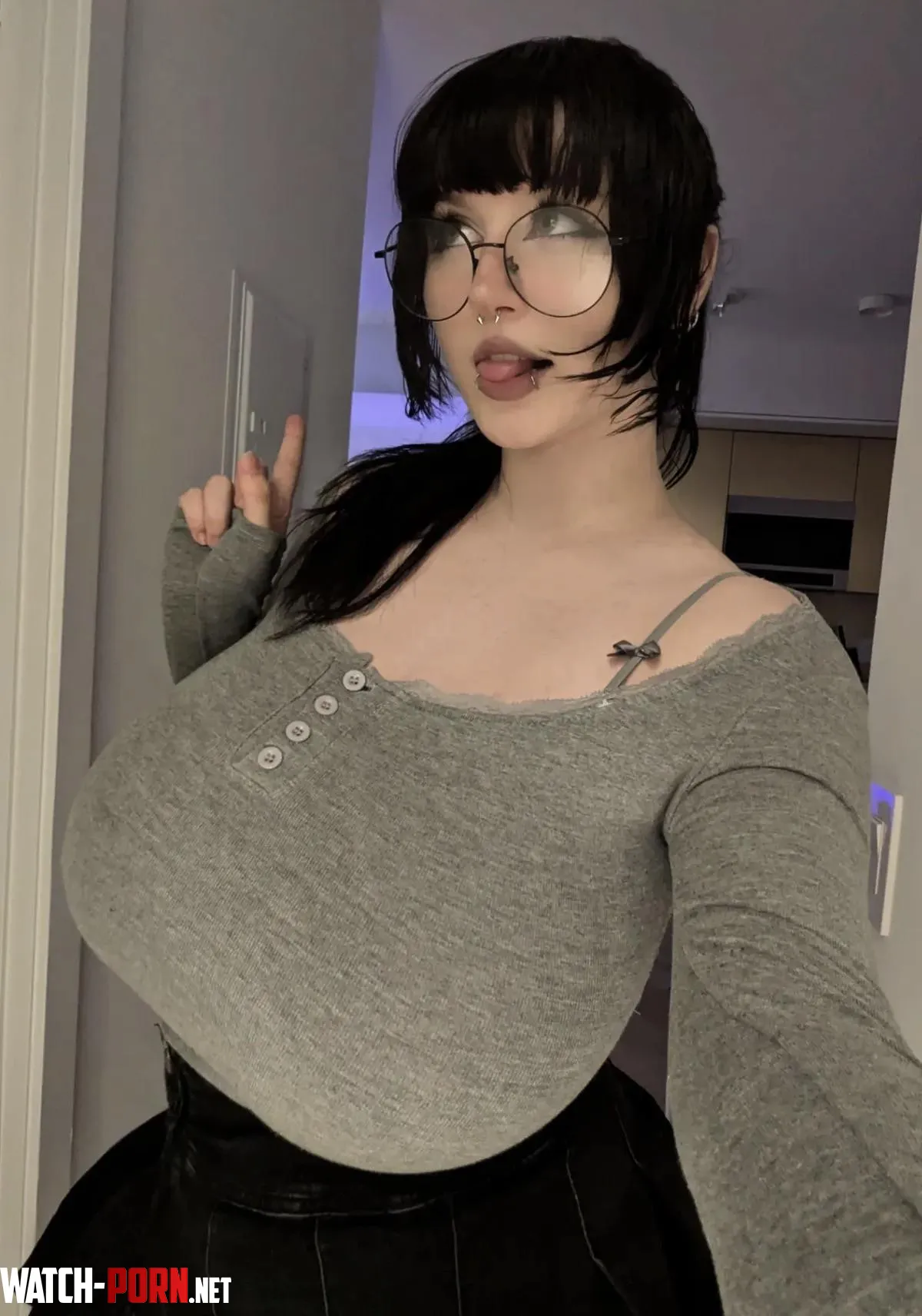 So big 🤤🤤 by nevanevar