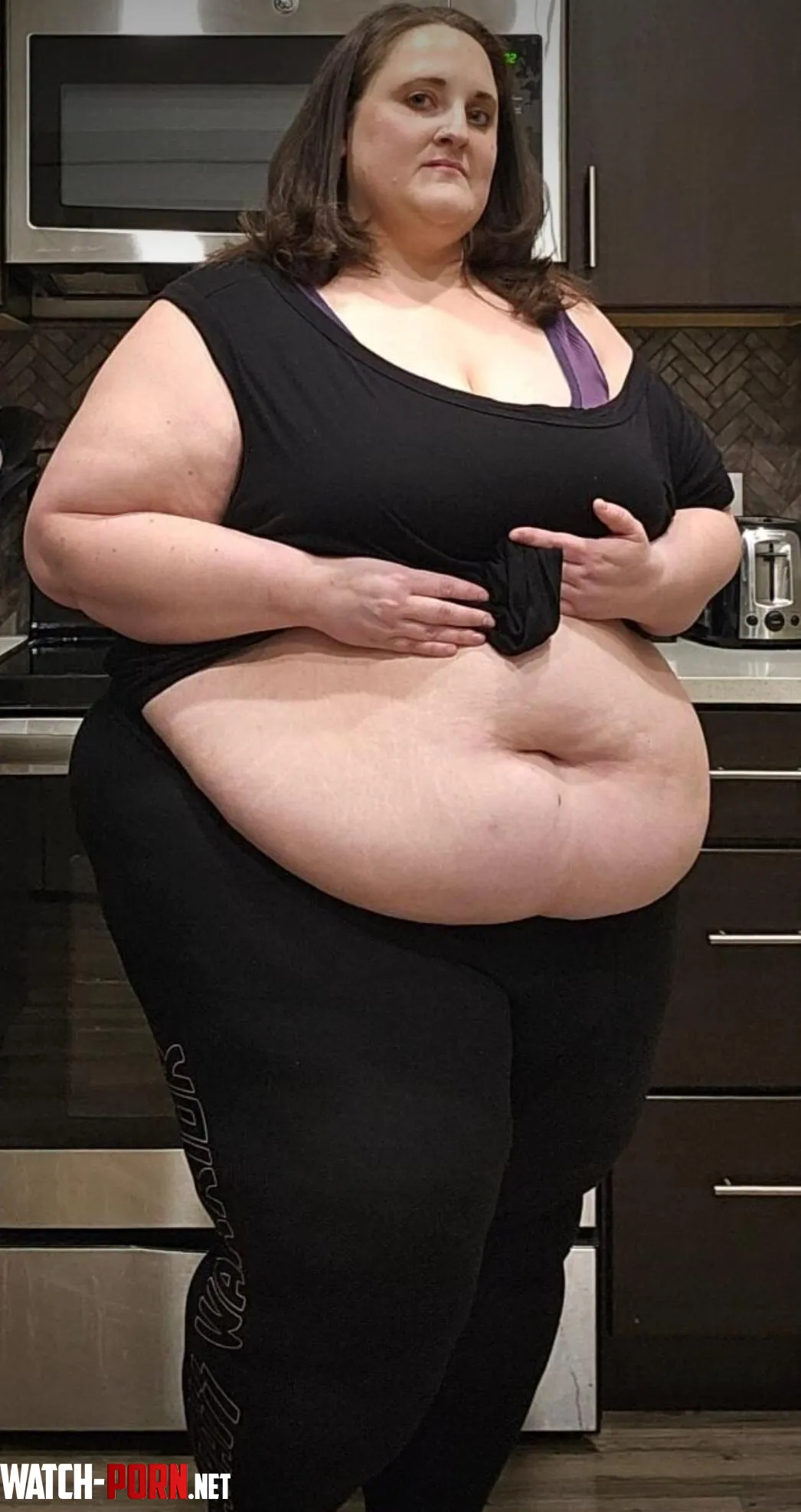 The kind of body people pretend they don’t like… until it’s right in front of them. by PlumCrazyRach