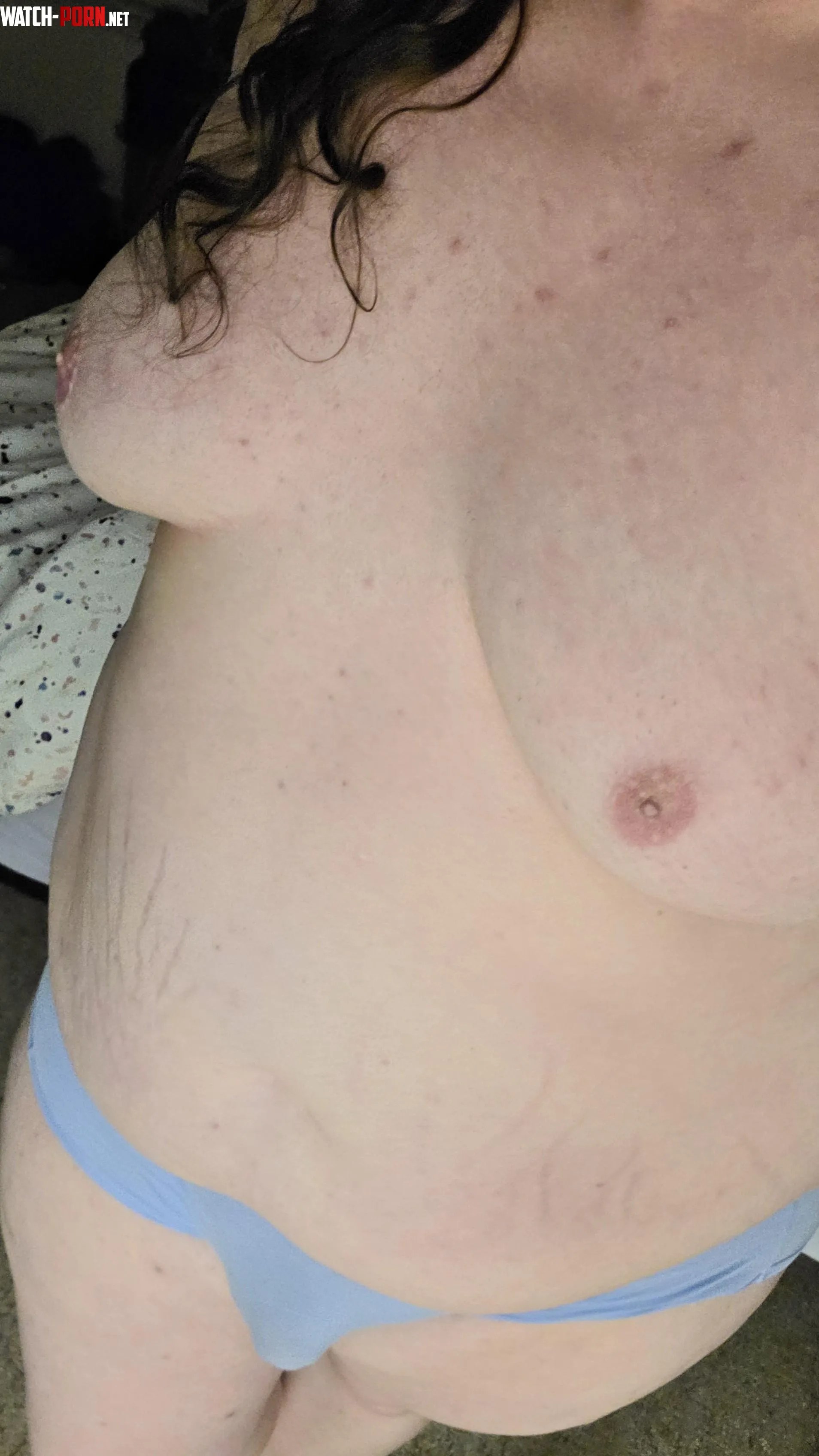 Would you come to bed with me? by EmilyyRosee92