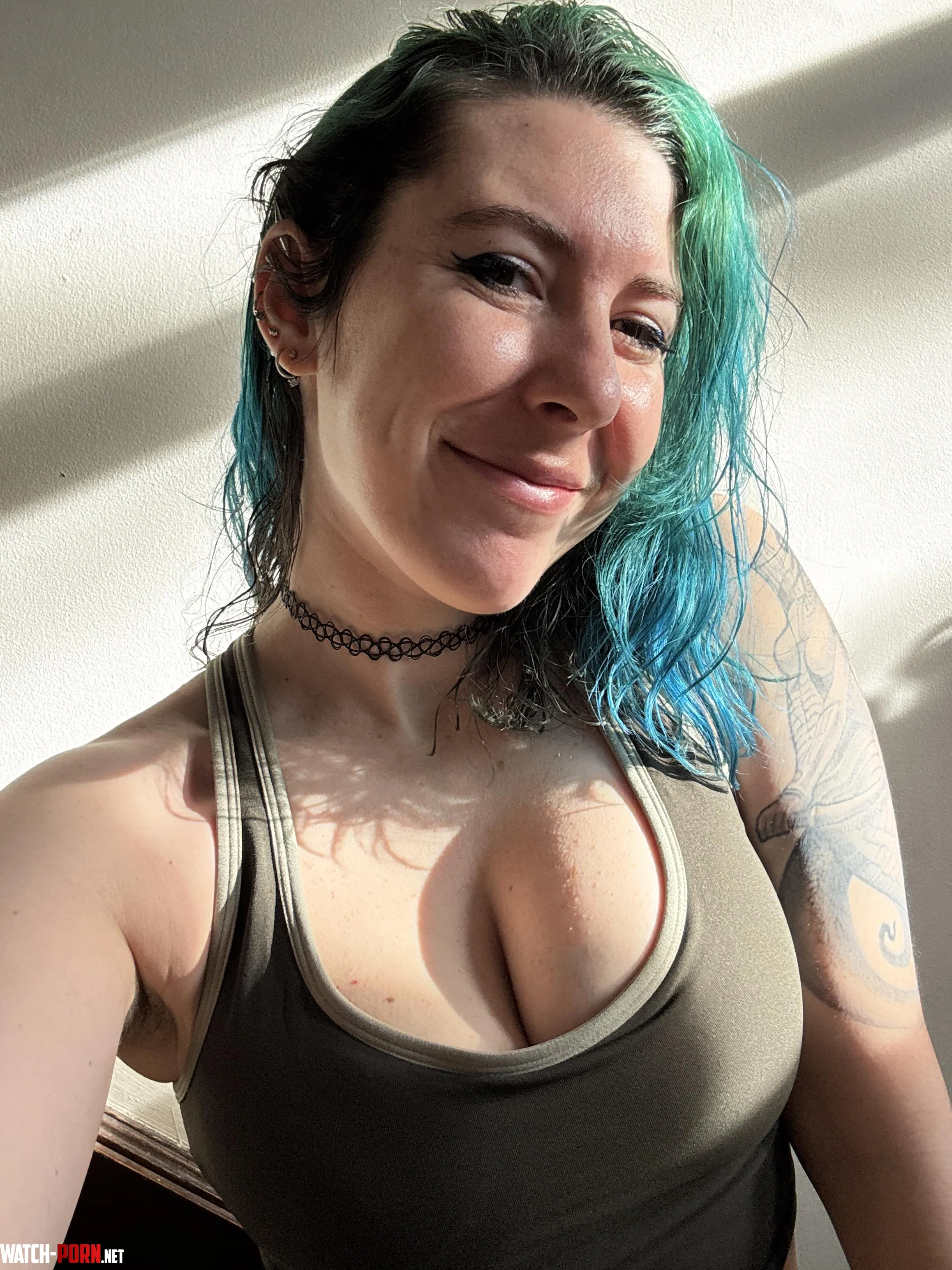 Cute in the sunshine by sirenskiss3