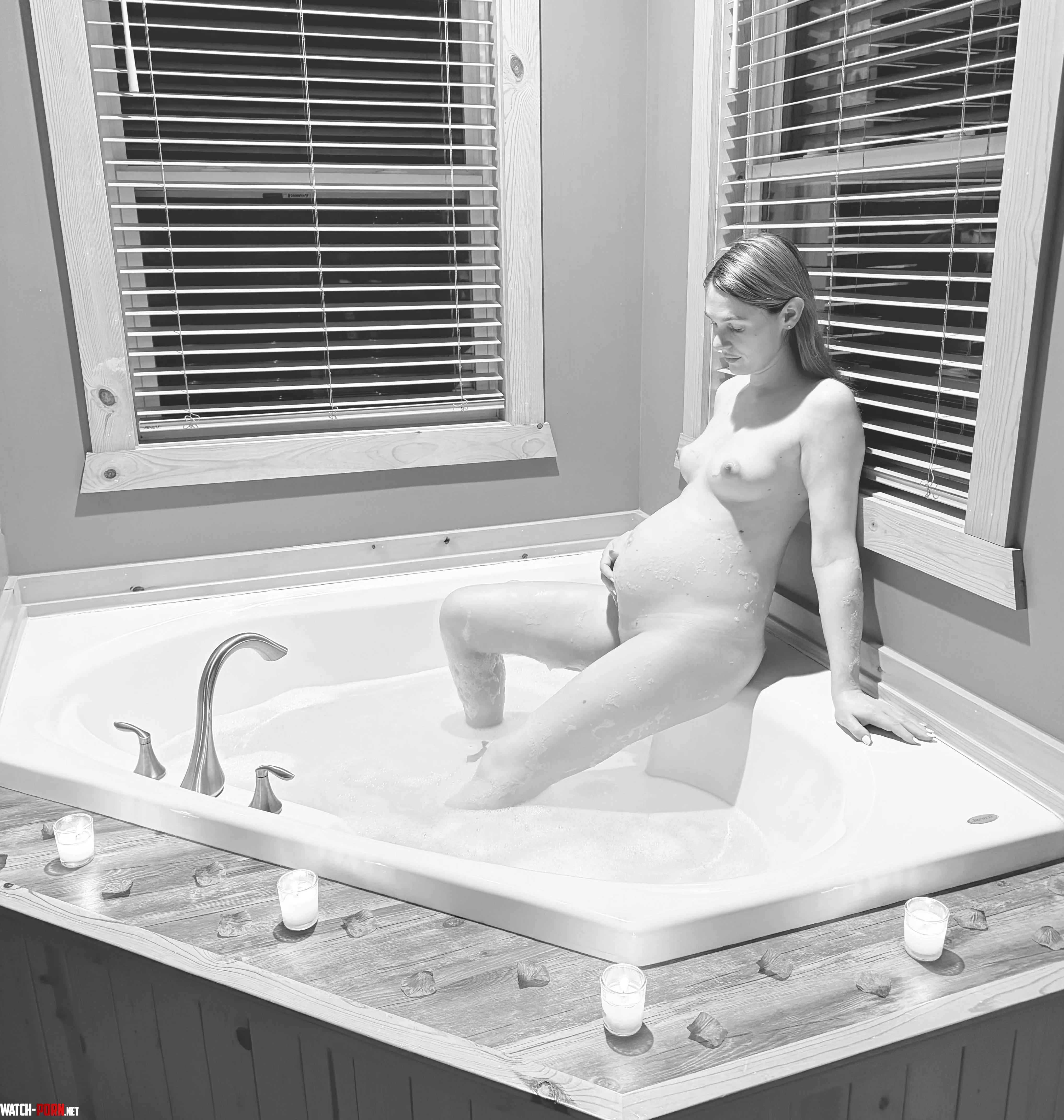 Bubble bath and bump for the win by queencreamin