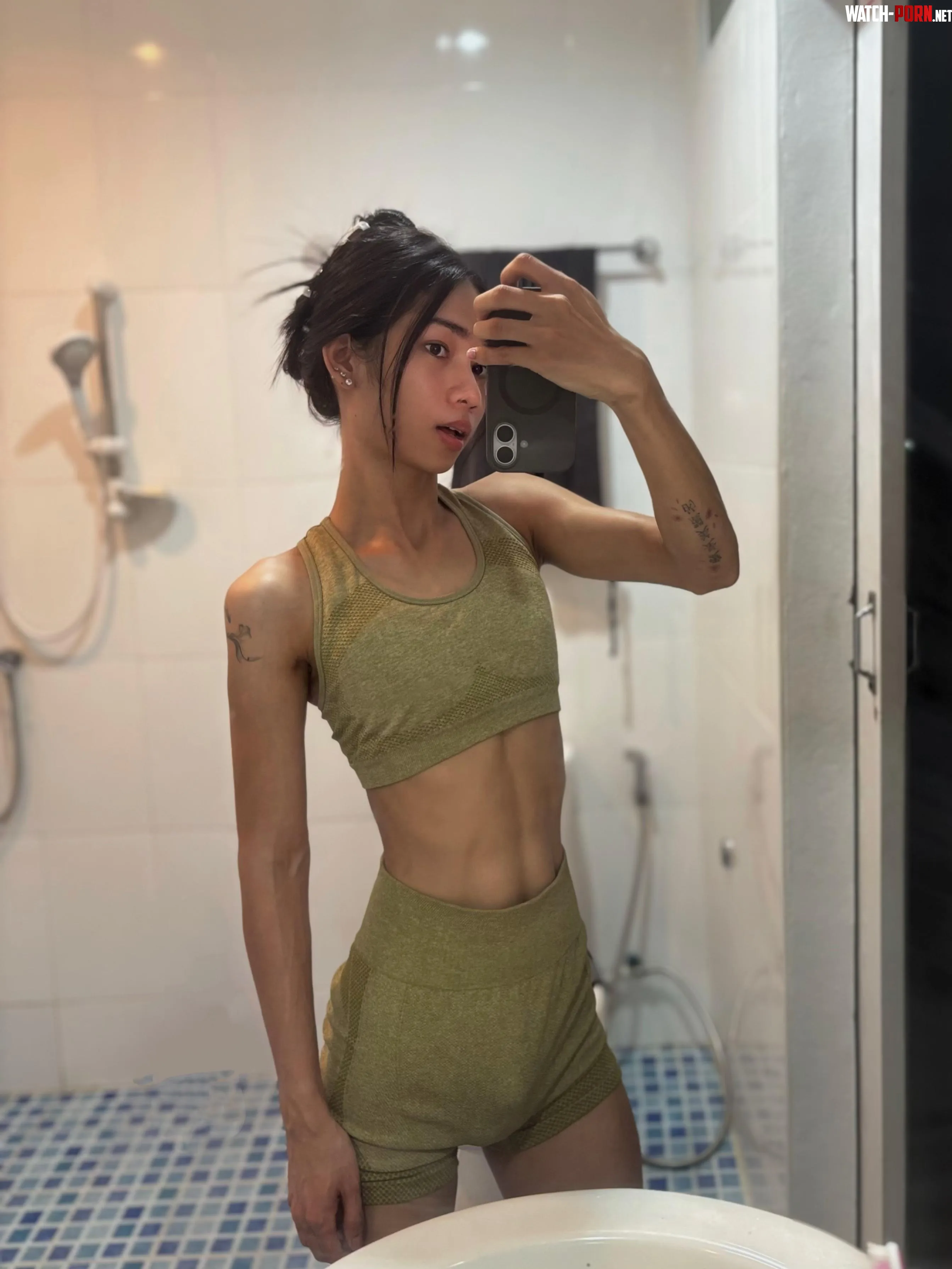 what you think bout to stretch a tiny trans? by Luna_hakuna