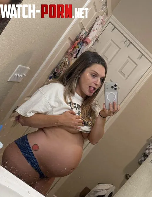 Feeling slutty early in the morning🤫 by Emmybbyyxo