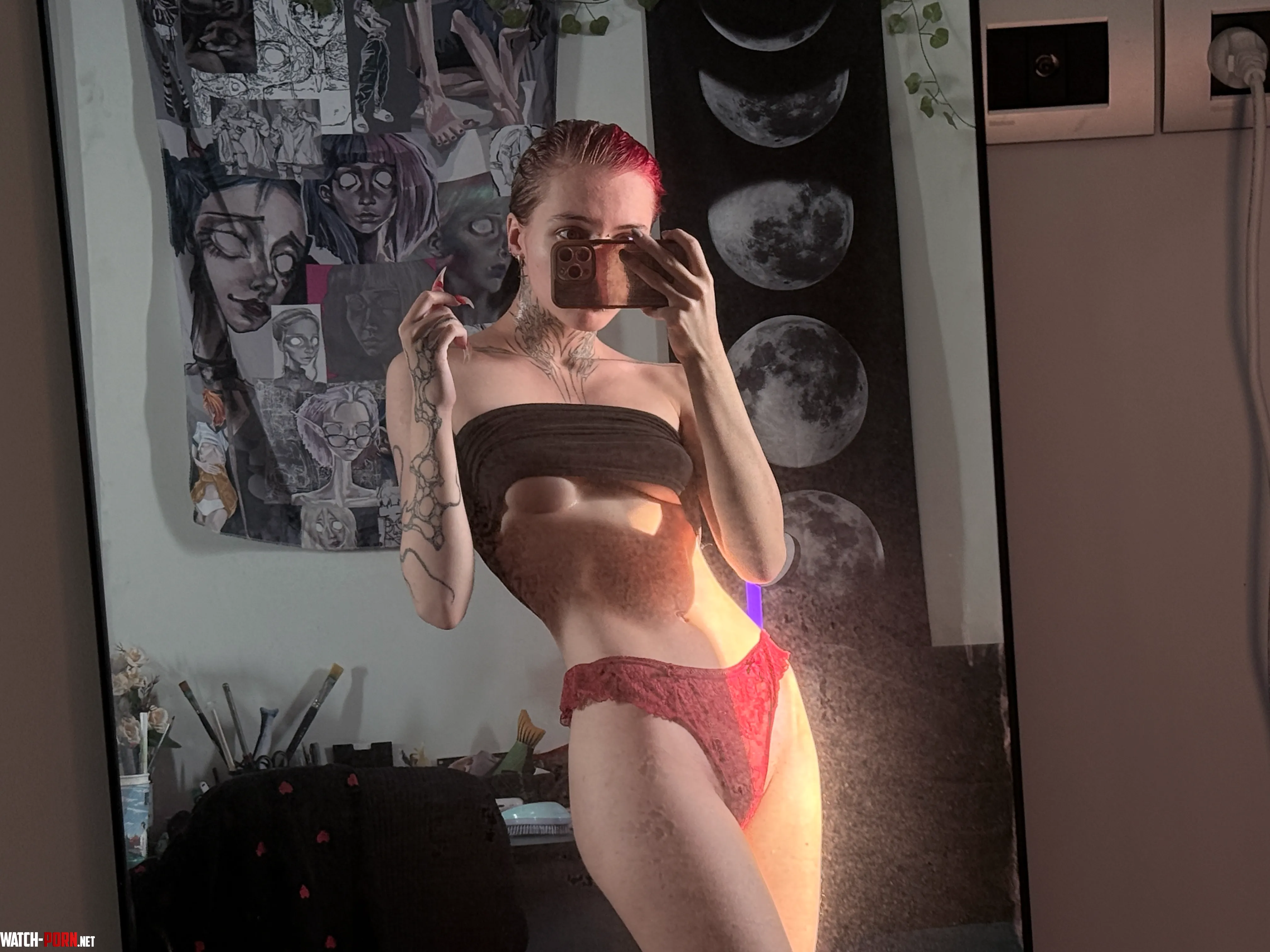 the sun envelops my body by kawaiiipunk