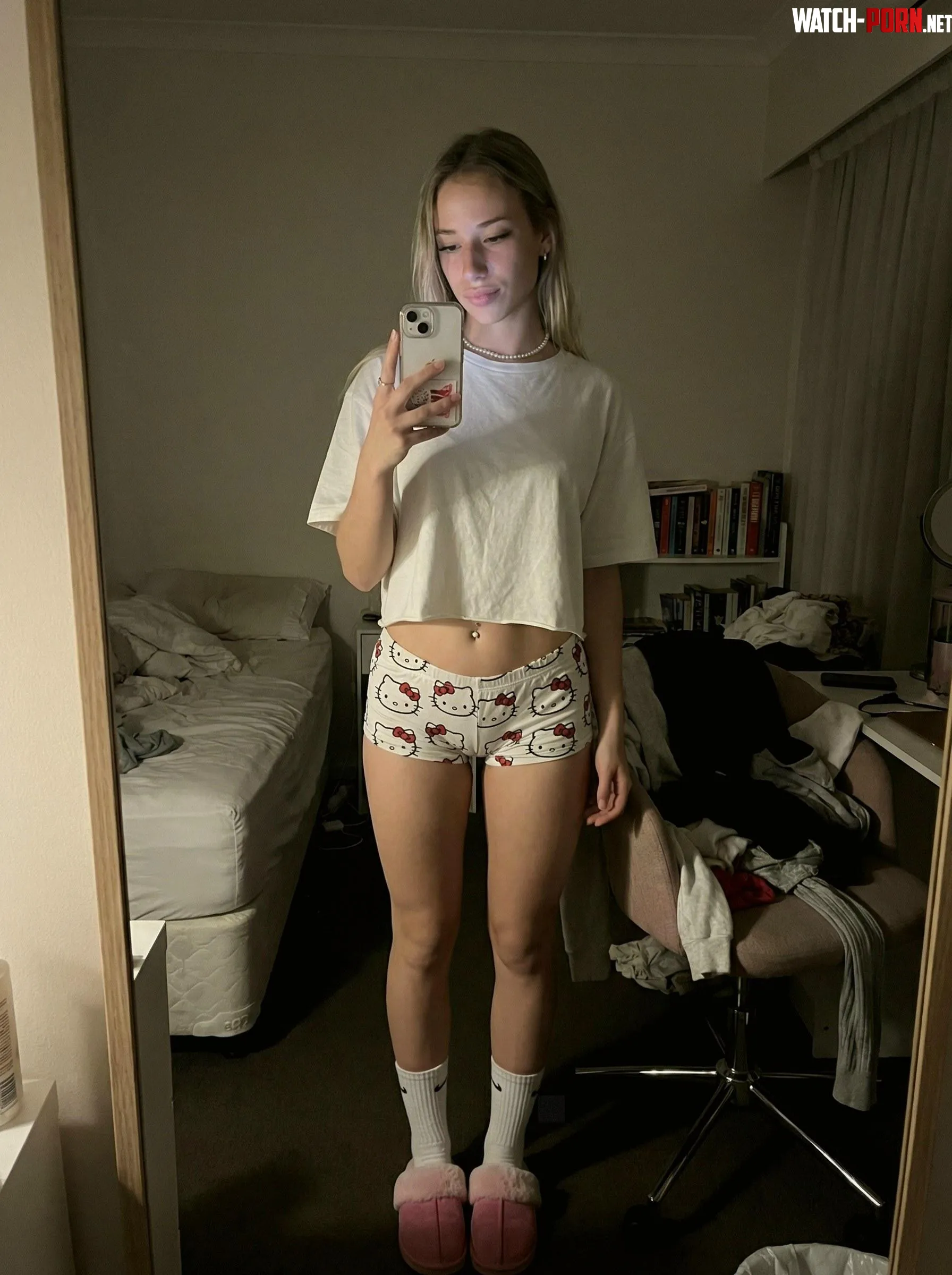 I’m in my best with a croptop onnnn by MisaCaring