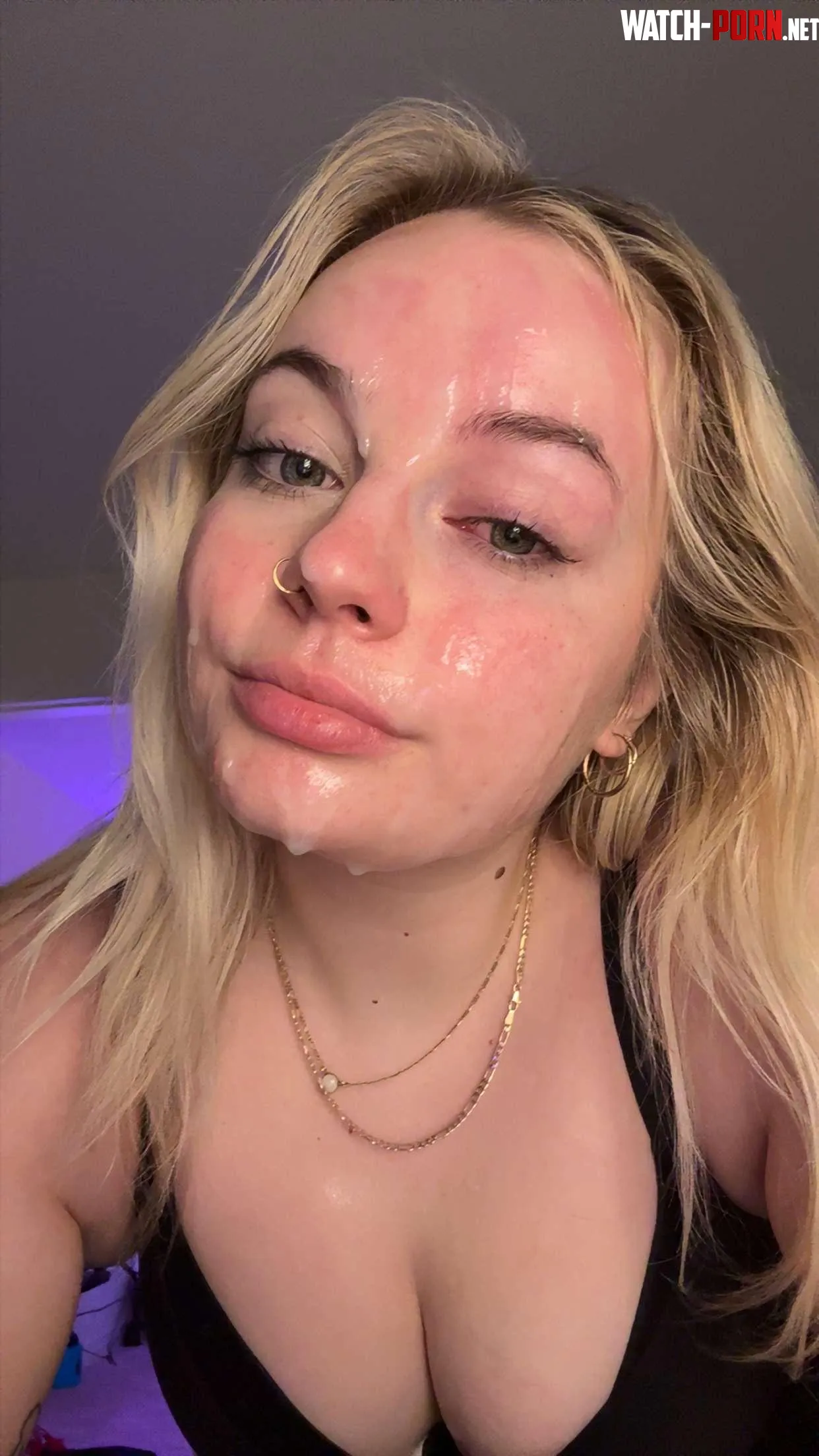 Cum shot got in my eye by Margot_robbiexo