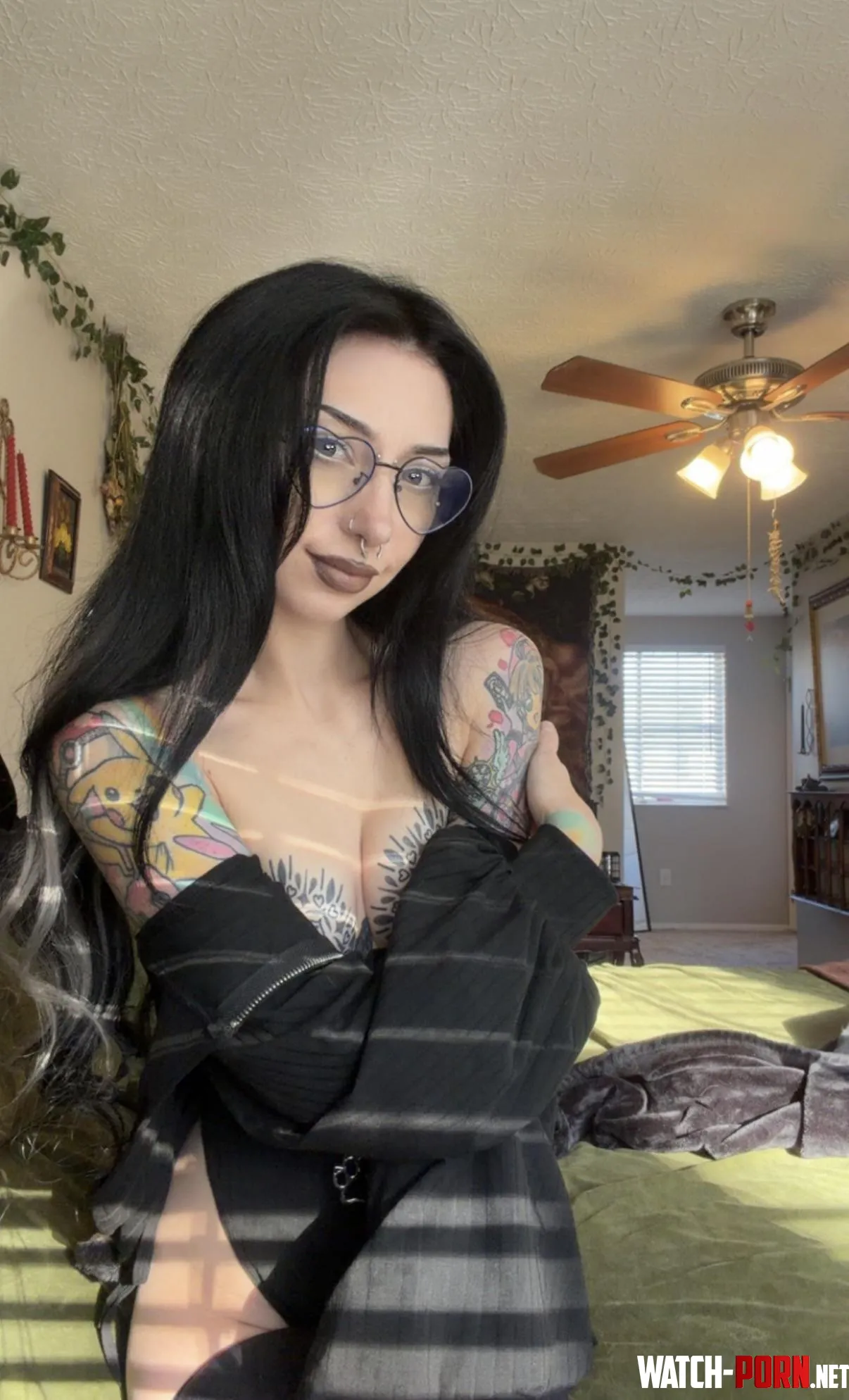 Wanna kiss? by Wellyuckyy