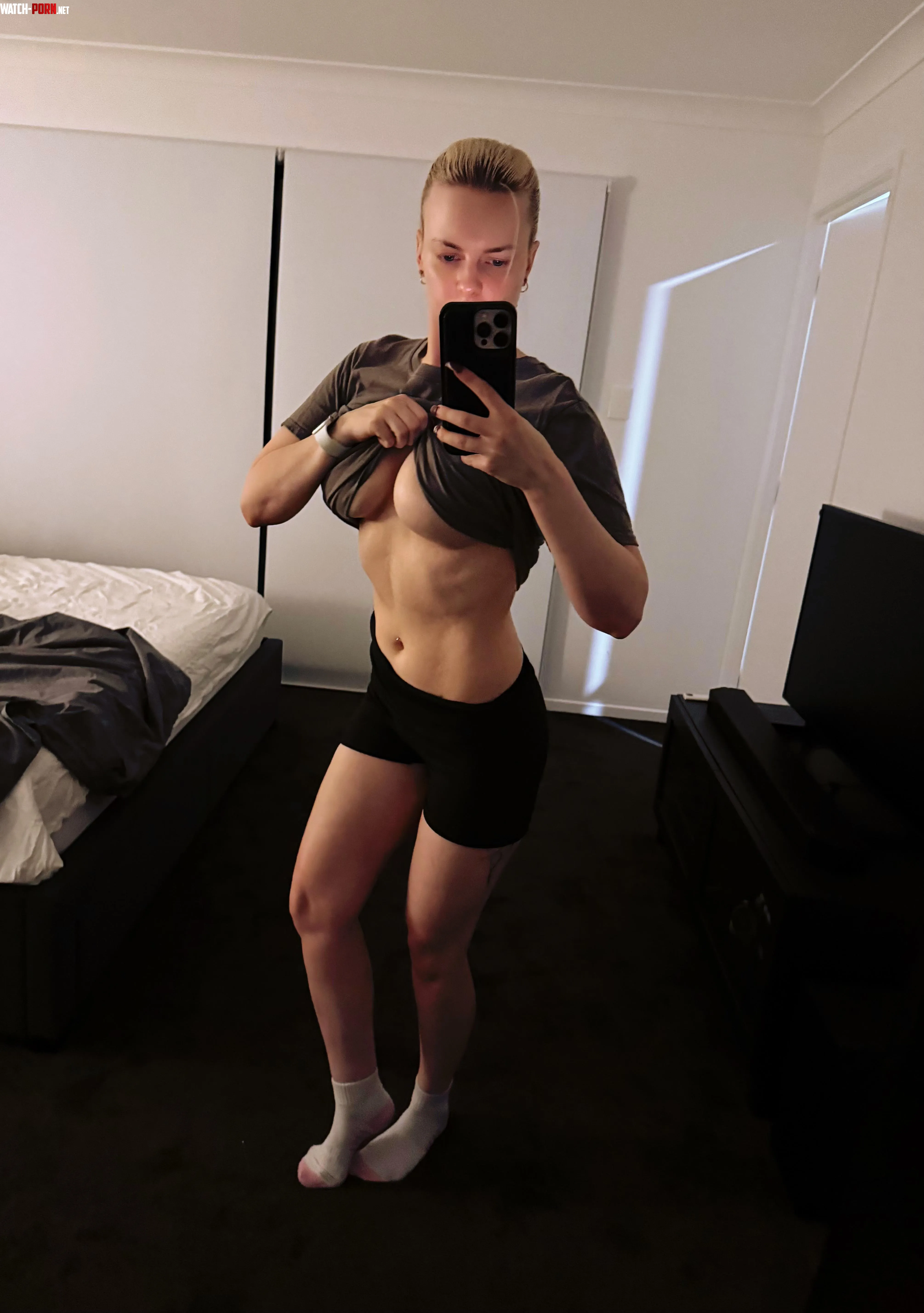 Lil peek by MissZangz