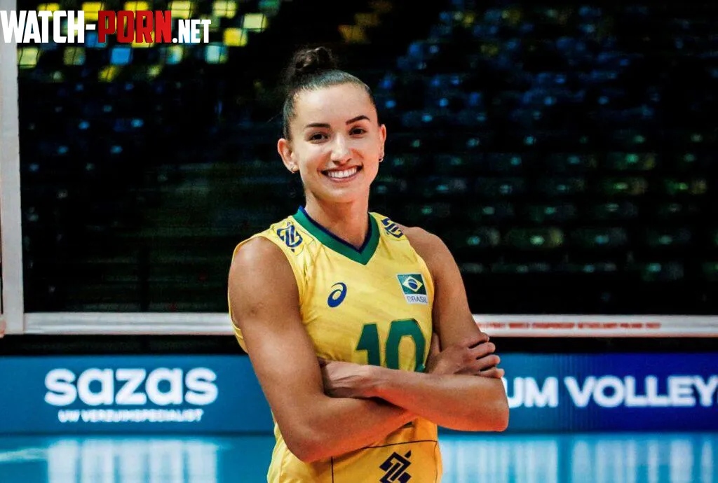 Gabriela Guimarães by YongWeddle