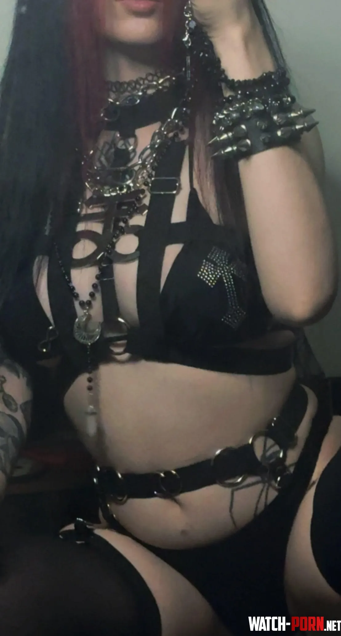 Come have a bite by LivingDeadGothh