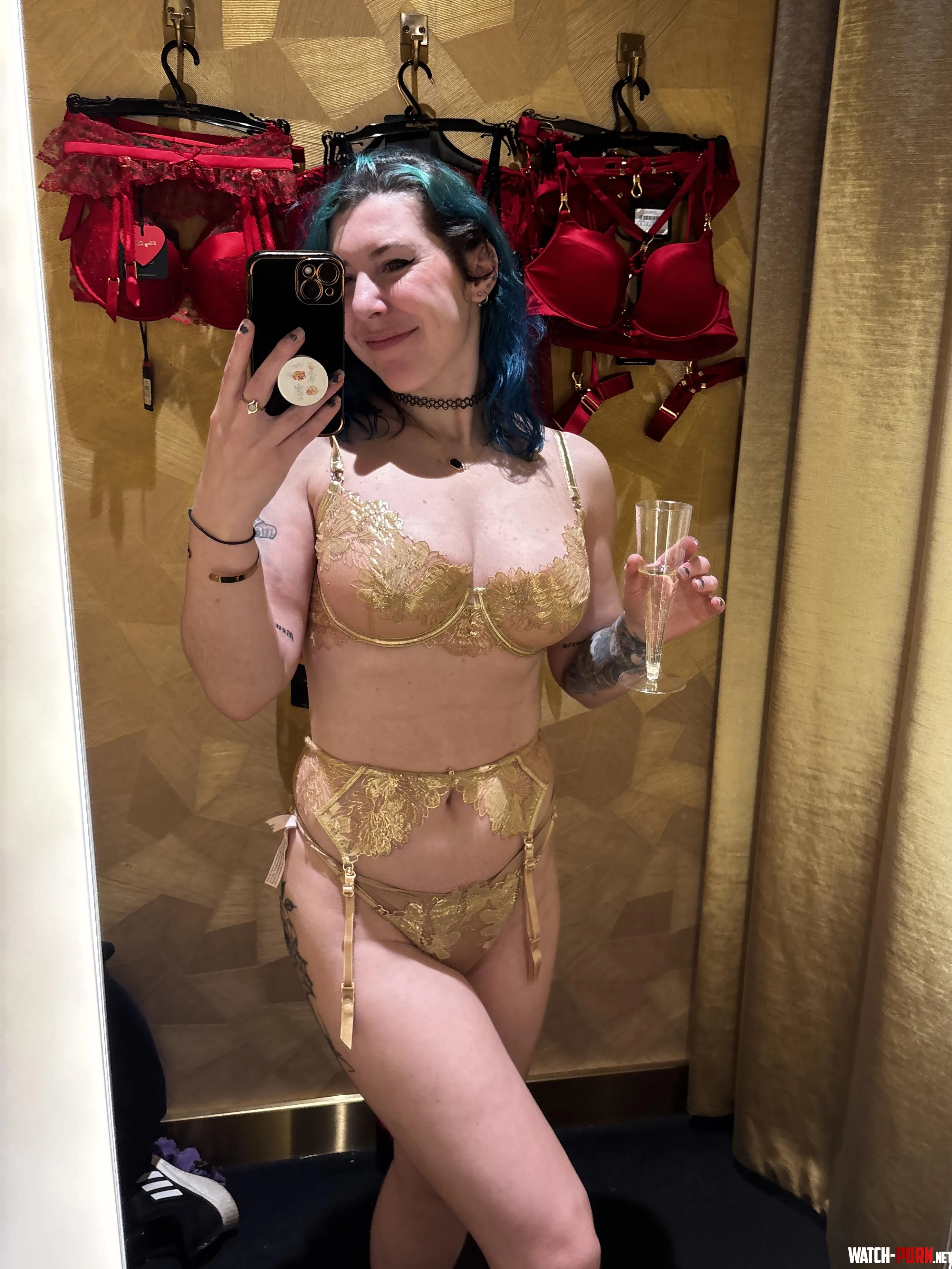 Gilded with champagne by sirenskiss3