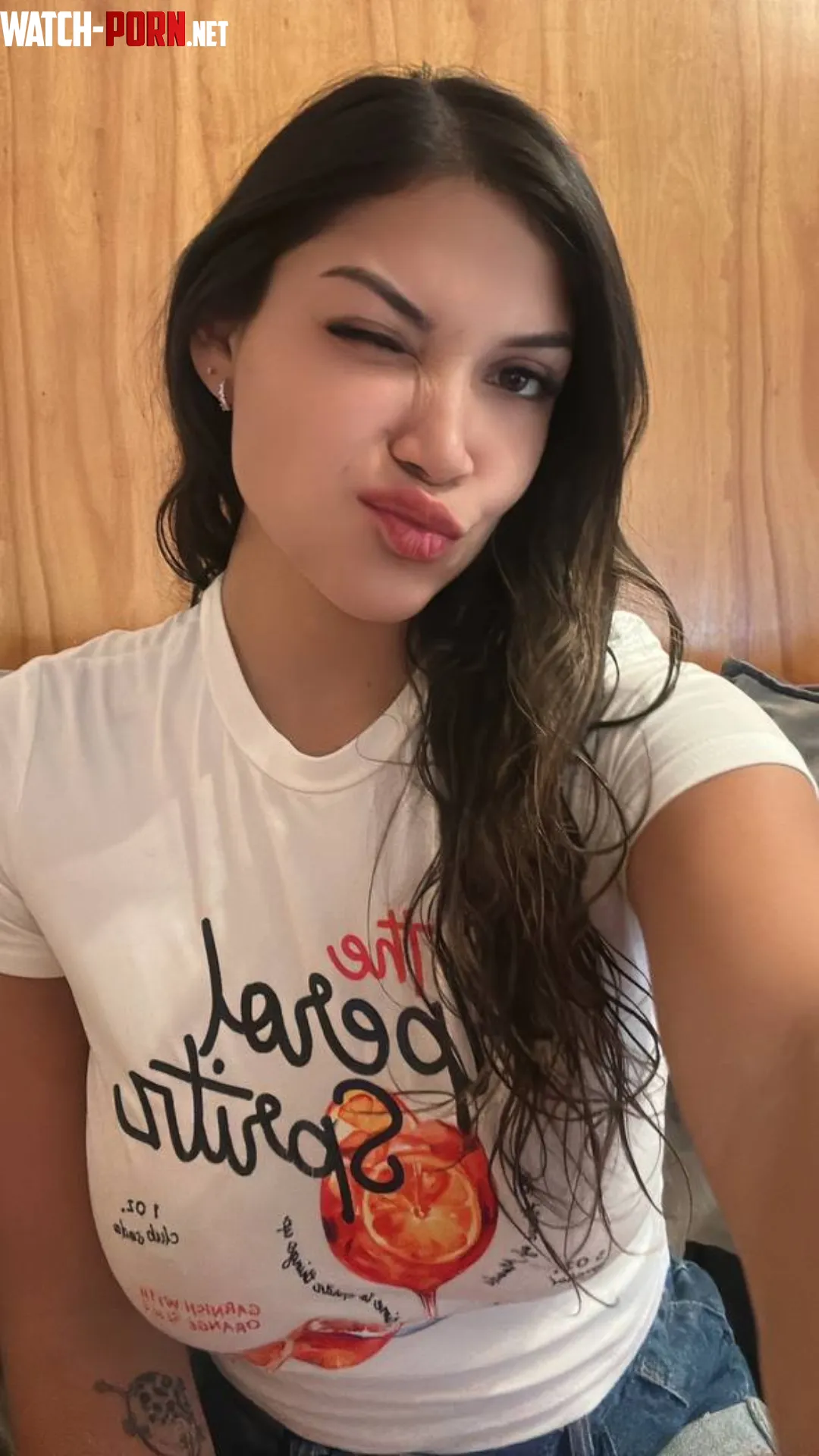 Kissy face by SoftnStacked