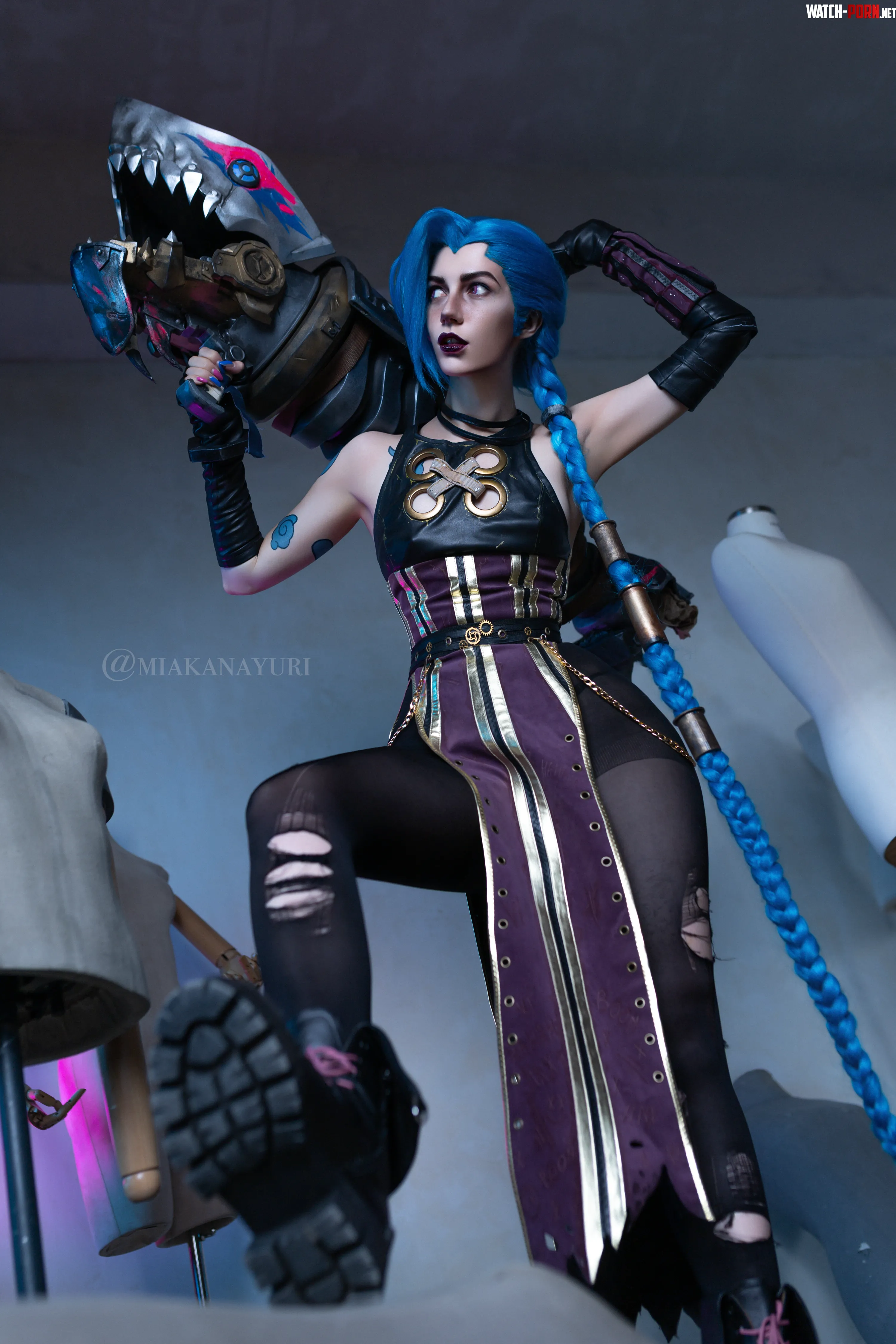 Jinx cosplay by (Miakanayuri) by Miakanayuri