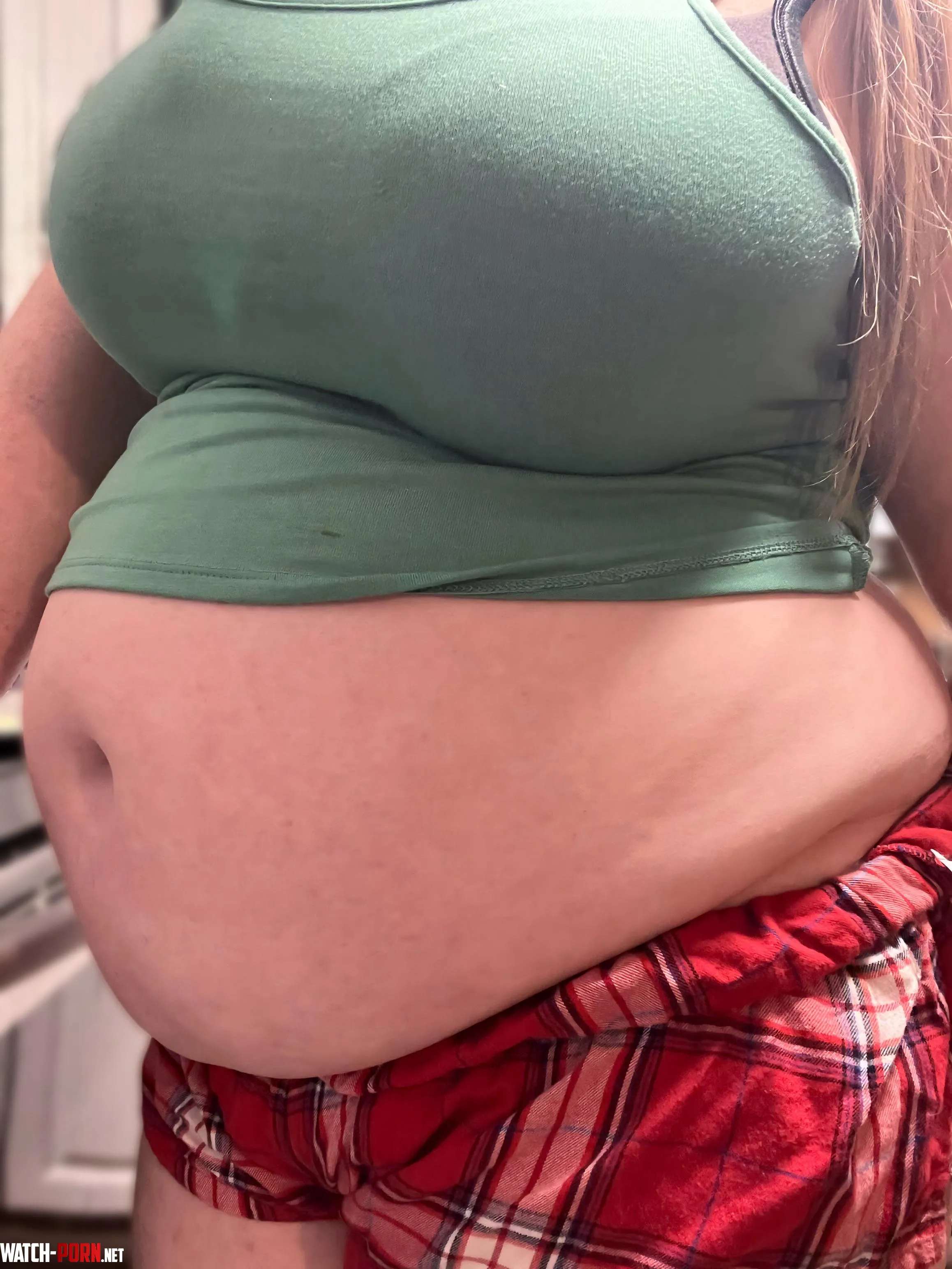 Convince me to become bigger. by fatnhigh_princess